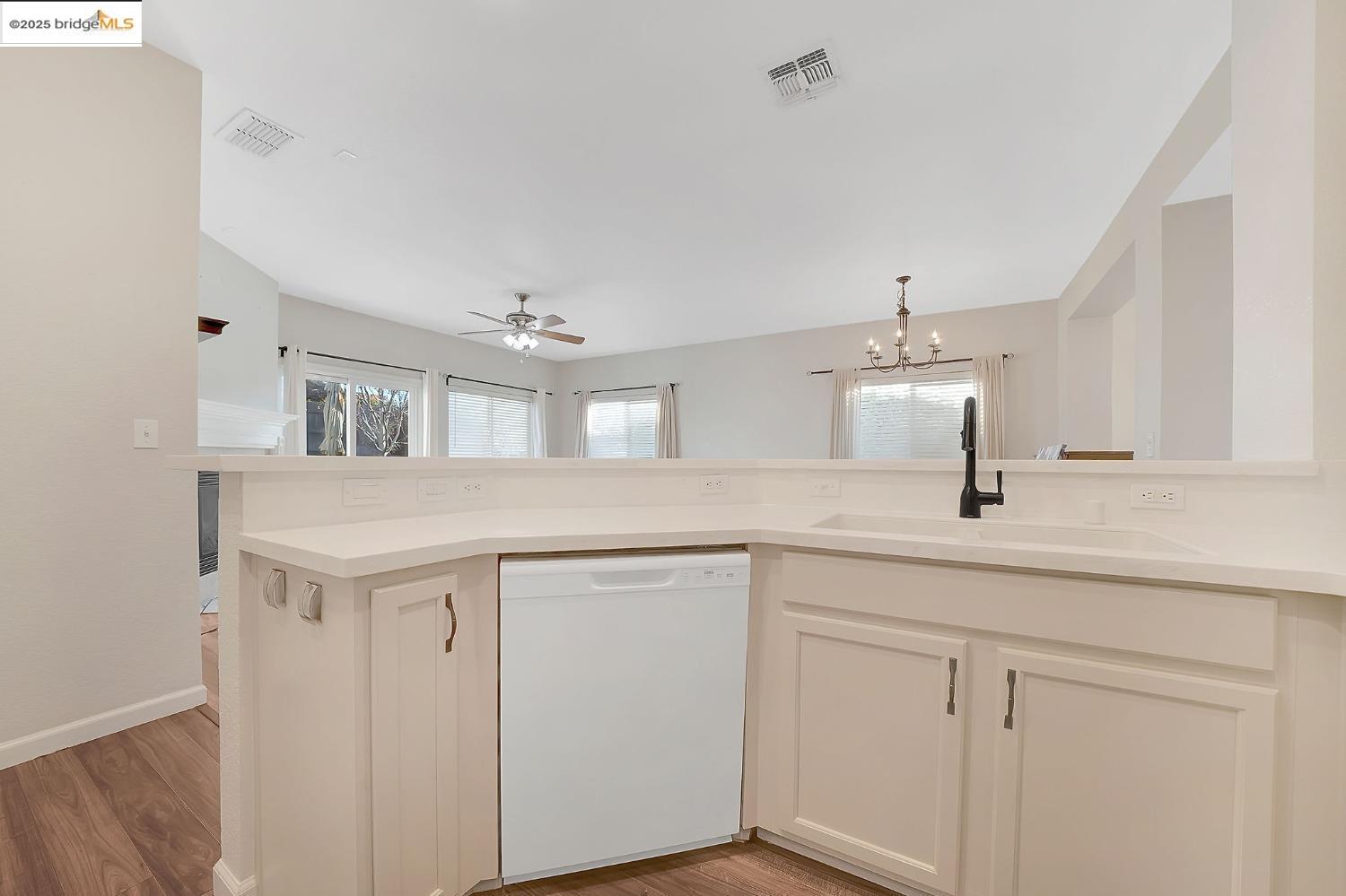 Detail Gallery Image 12 of 42 For 359 Eagle Drive, Ione,  CA 95640-4501 - 3 Beds | 2 Baths
