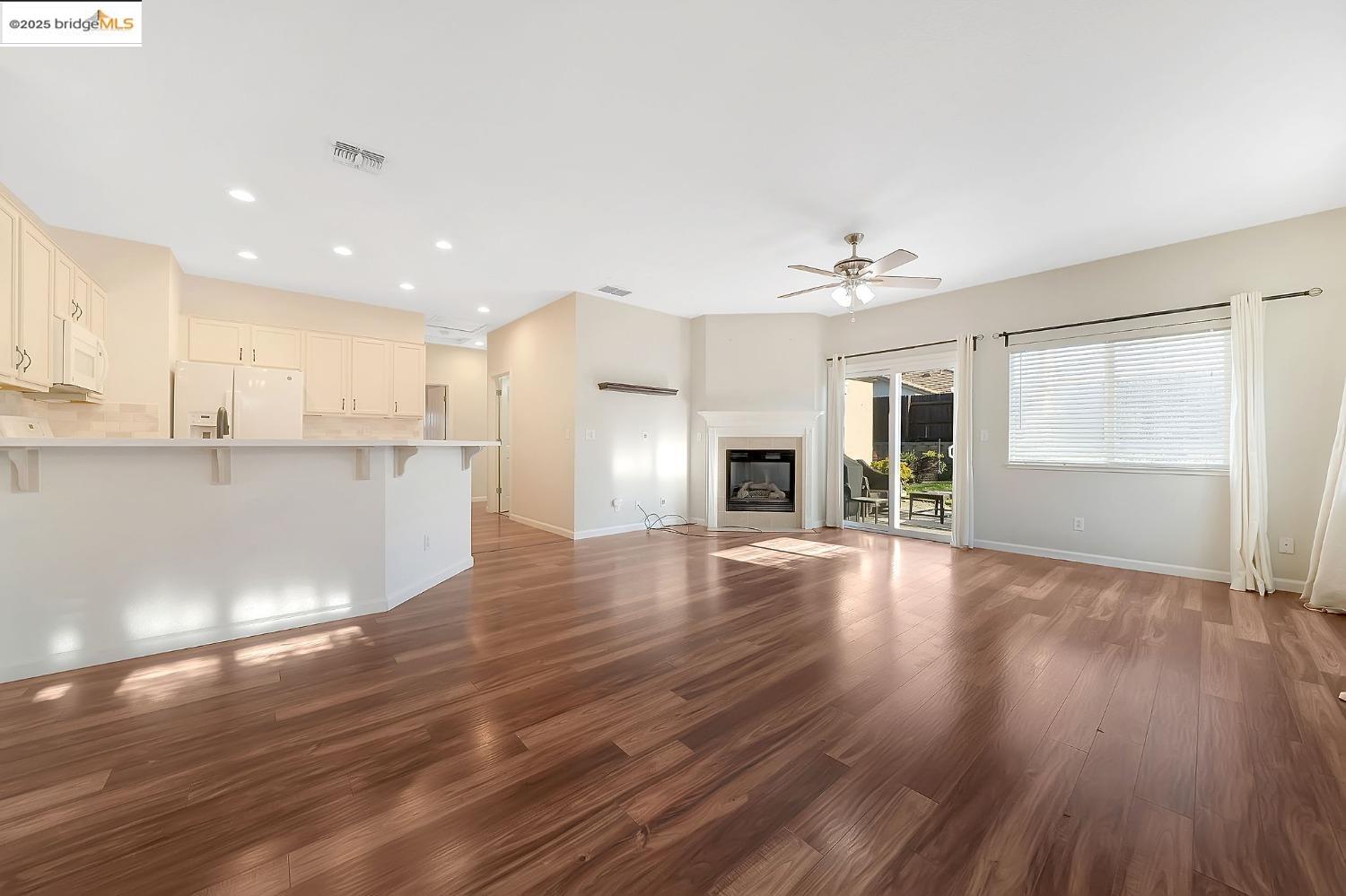Detail Gallery Image 6 of 42 For 359 Eagle Drive, Ione,  CA 95640-4501 - 3 Beds | 2 Baths