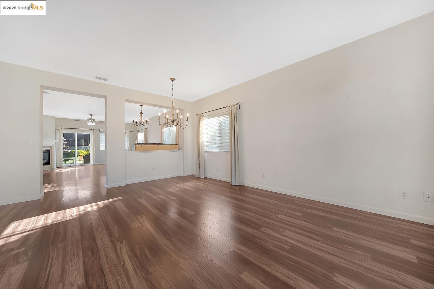 Detail Gallery Image 9 of 42 For 359 Eagle Drive, Ione,  CA 95640-4501 - 3 Beds | 2 Baths