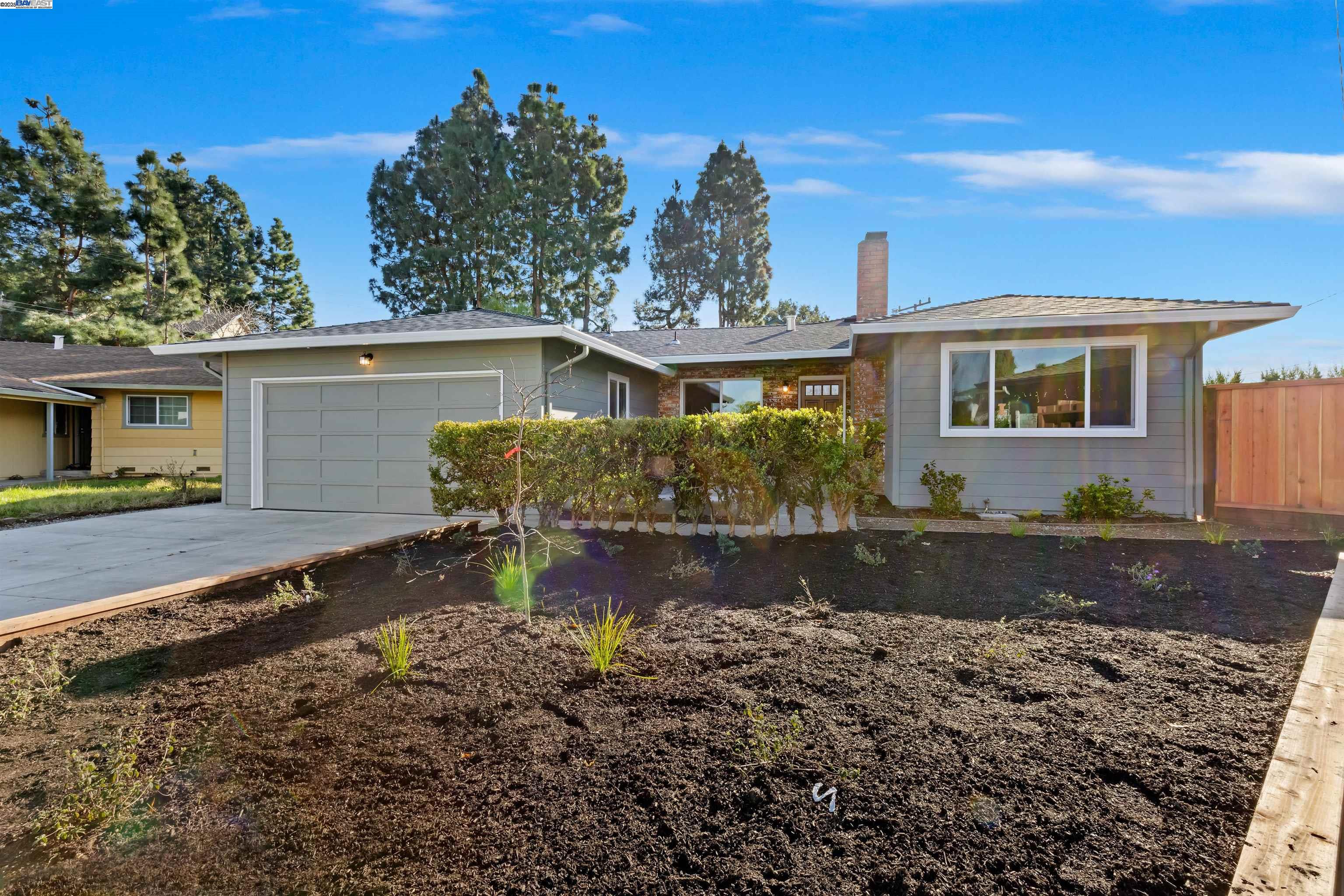 Detail Gallery Image 1 of 35 For 4668 Flamingo Park Ct, Fremont,  CA 94538 - 4 Beds | 2 Baths