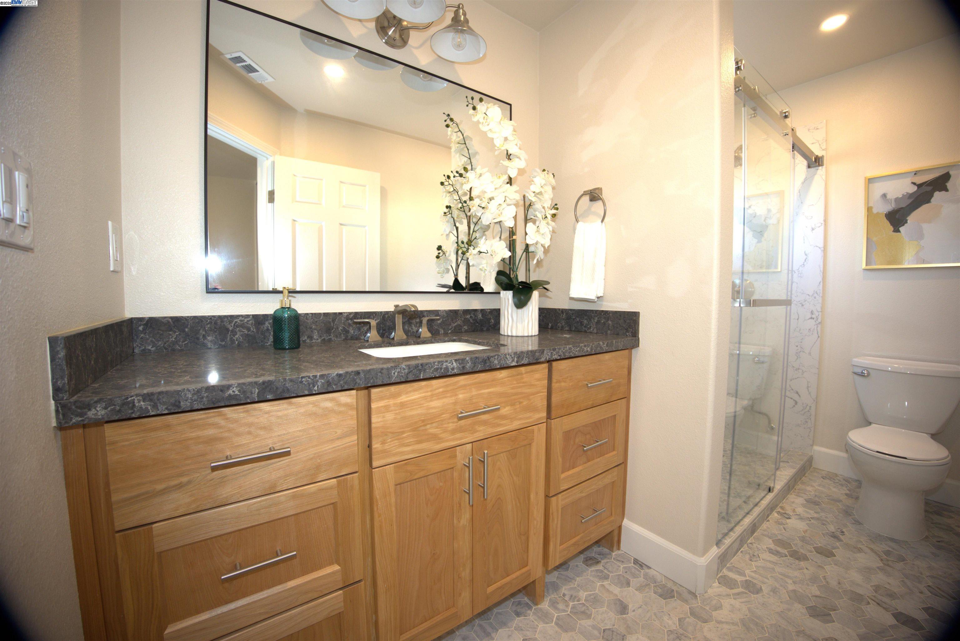 Detail Gallery Image 15 of 35 For 4668 Flamingo Park Ct, Fremont,  CA 94538 - 4 Beds | 2 Baths