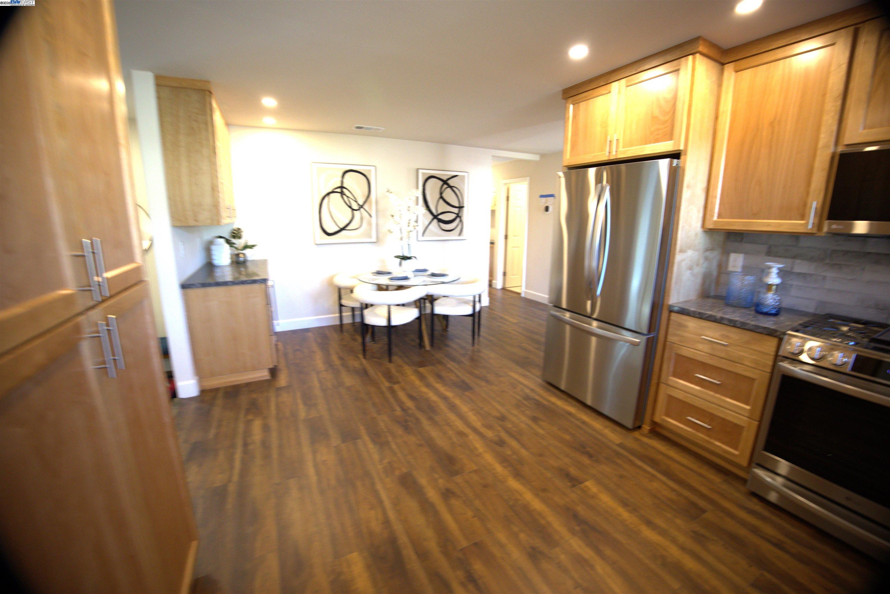 Detail Gallery Image 4 of 35 For 4668 Flamingo Park Ct, Fremont,  CA 94538 - 4 Beds | 2 Baths