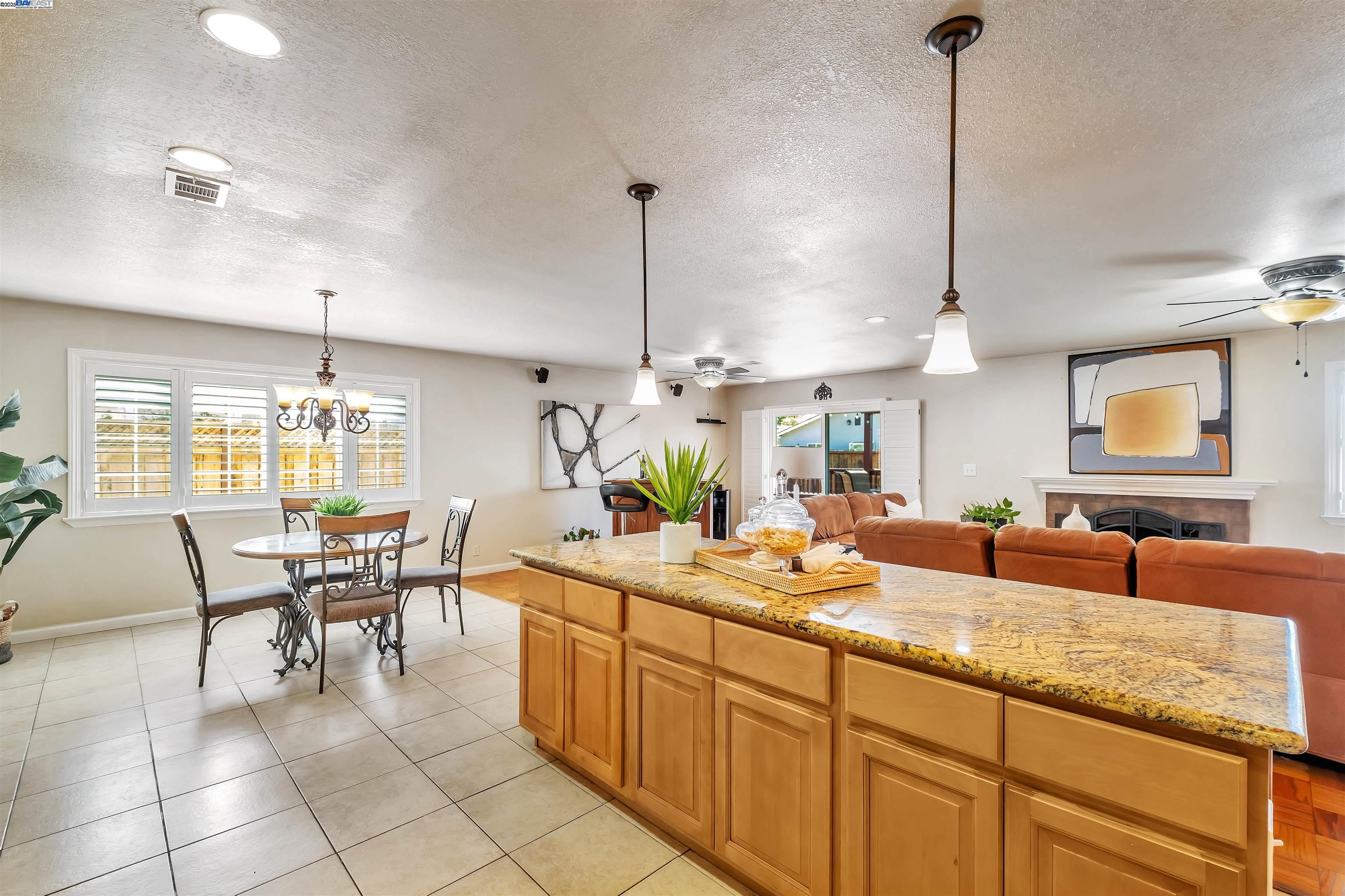Detail Gallery Image 13 of 49 For 5965 Moores Ave, Newark,  CA 94560 - 3 Beds | 2 Baths