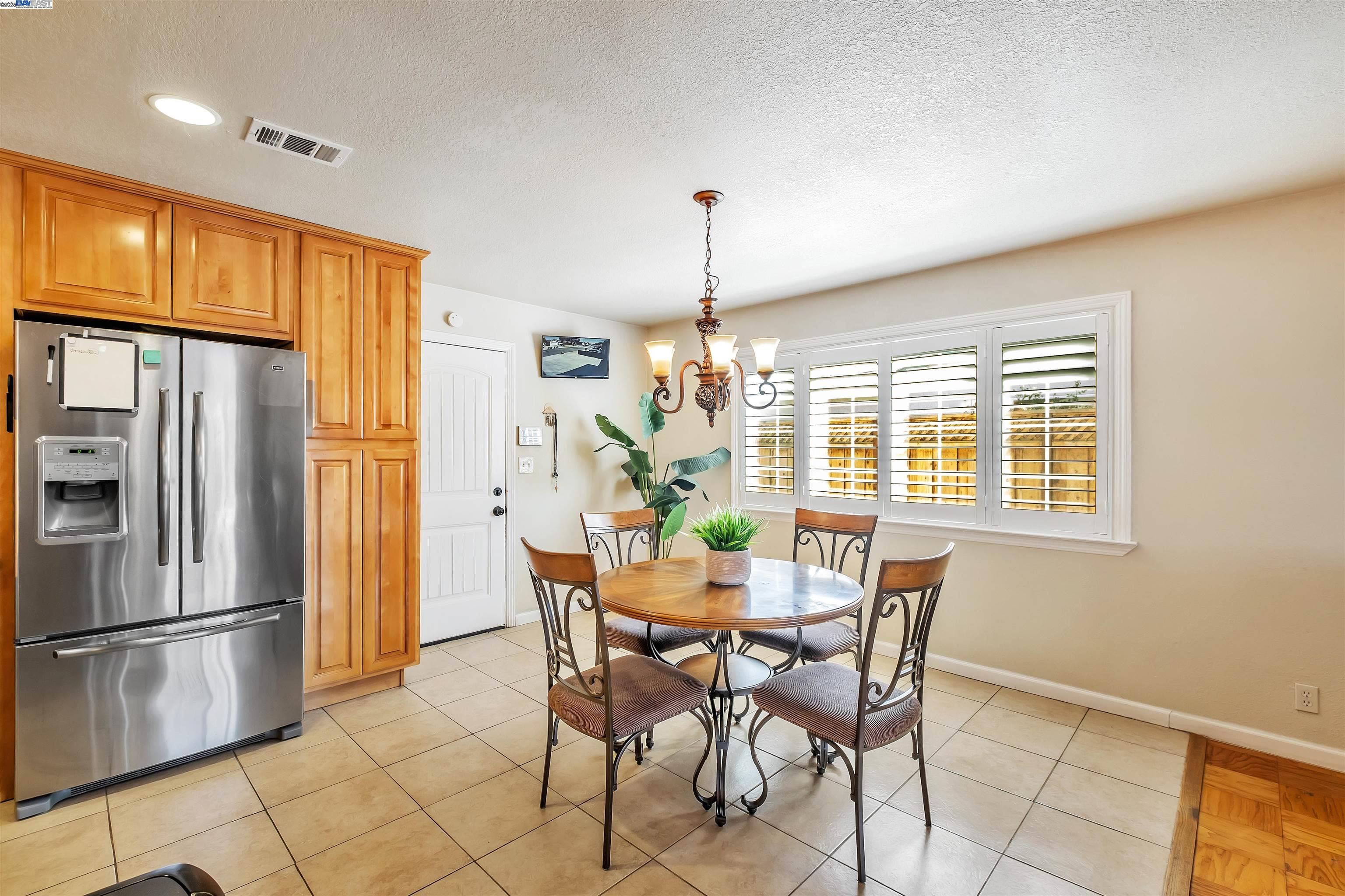Detail Gallery Image 15 of 49 For 5965 Moores Ave, Newark,  CA 94560 - 3 Beds | 2 Baths