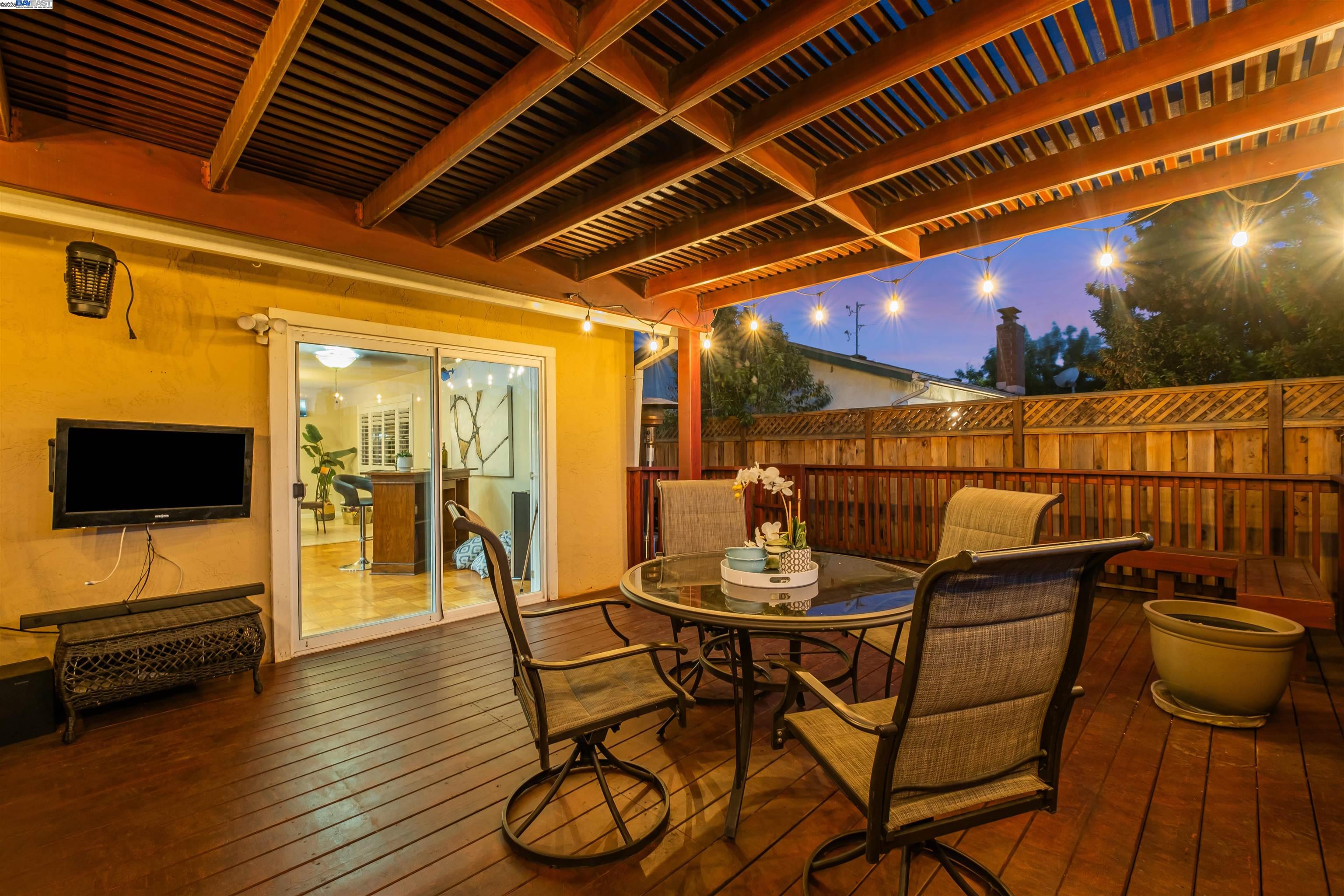 Detail Gallery Image 38 of 49 For 5965 Moores Ave, Newark,  CA 94560 - 3 Beds | 2 Baths