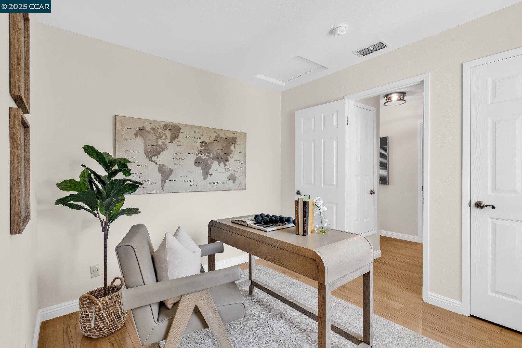 Detail Gallery Image 14 of 27 For 7 Clark Creek Circle, Clayton,  CA 94517-1627 - 3 Beds | 2 Baths