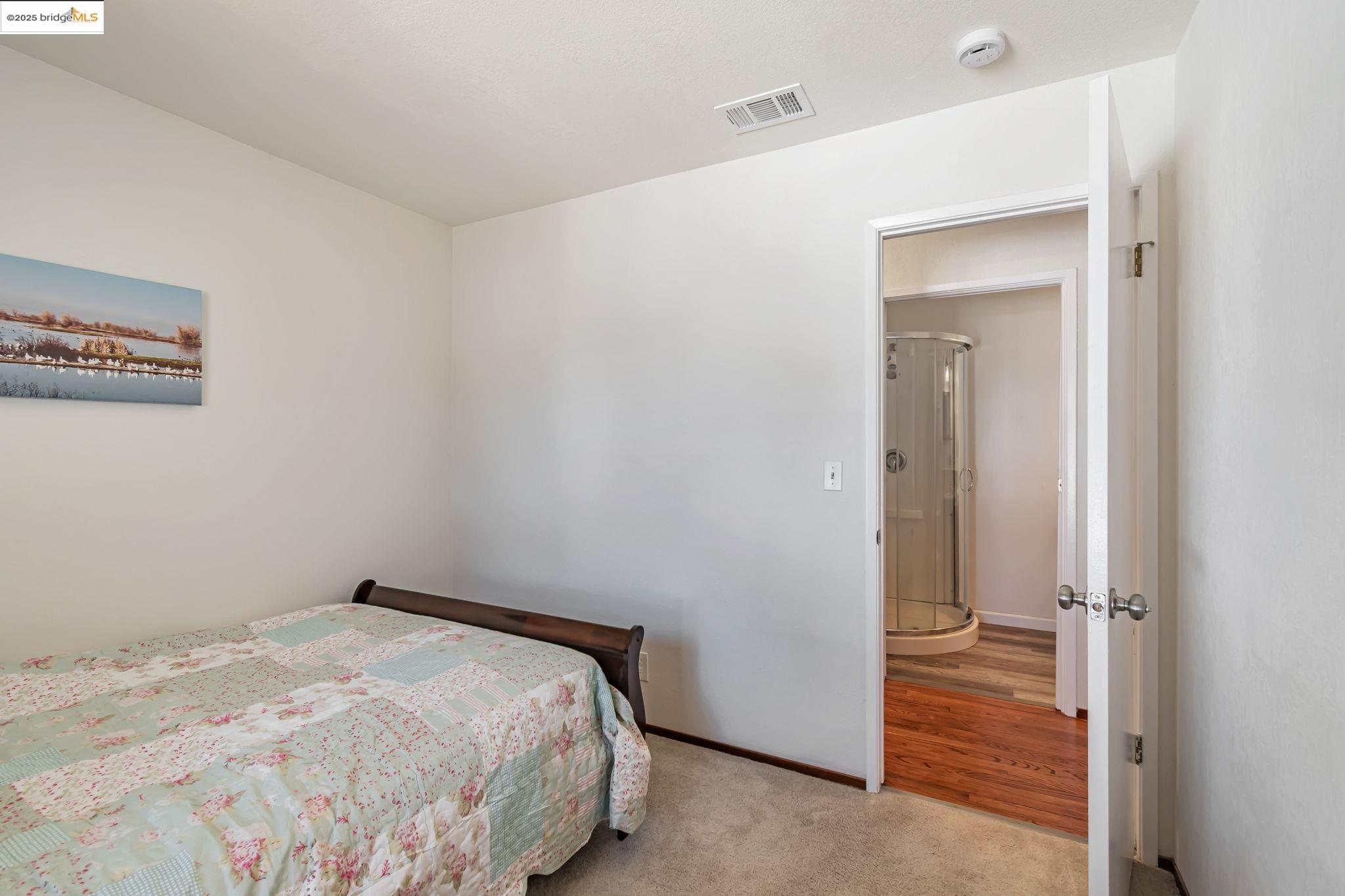 Detail Gallery Image 23 of 39 For 100 Lily Ct, Hercules,  CA 94547 - 4 Beds | 3 Baths