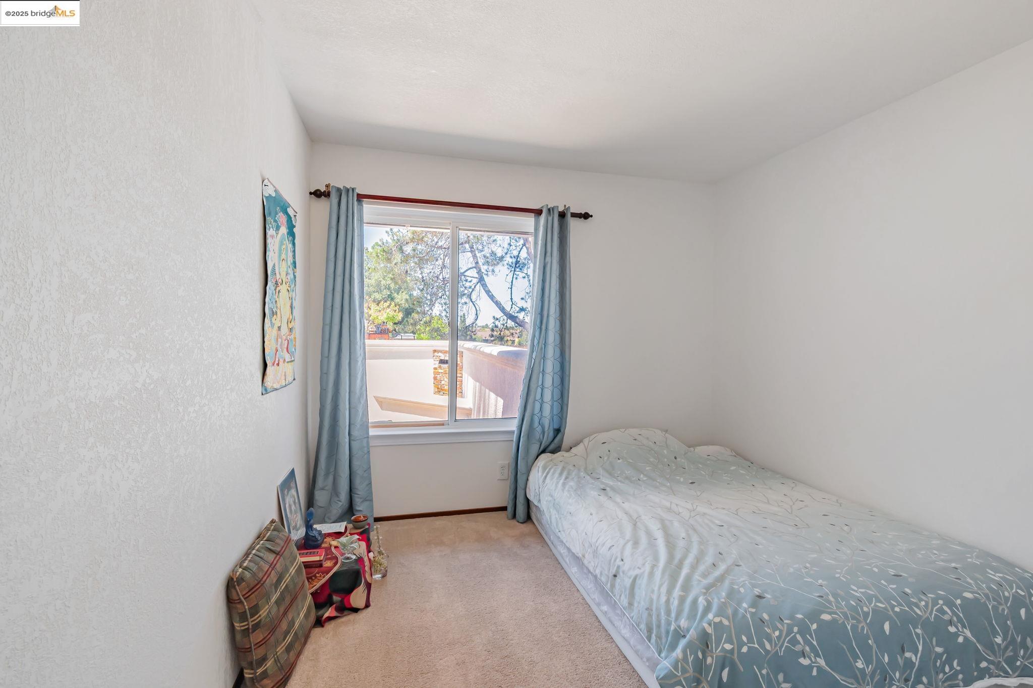 Detail Gallery Image 25 of 39 For 100 Lily Ct, Hercules,  CA 94547 - 4 Beds | 3 Baths