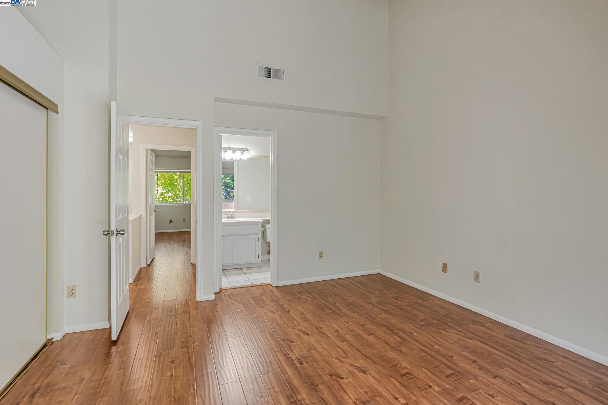 Detail Gallery Image 17 of 41 For 1080 Summerain Ct, San Jose,  CA 95122 - 2 Beds | 2/1 Baths