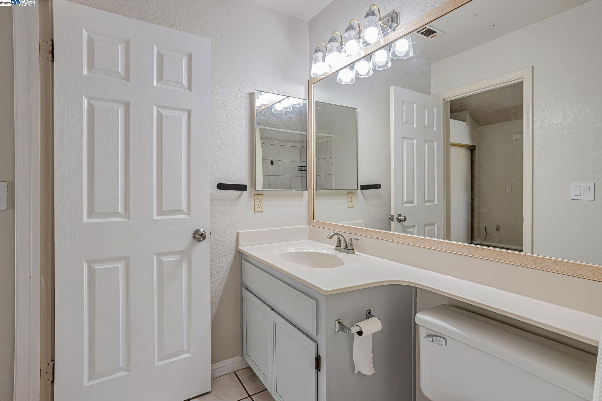 Detail Gallery Image 22 of 41 For 1080 Summerain Ct, San Jose,  CA 95122 - 2 Beds | 2/1 Baths