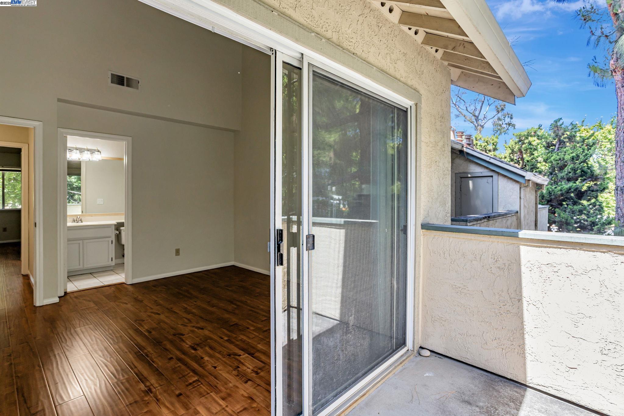 Detail Gallery Image 27 of 41 For 1080 Summerain Ct, San Jose,  CA 95122 - 2 Beds | 2/1 Baths