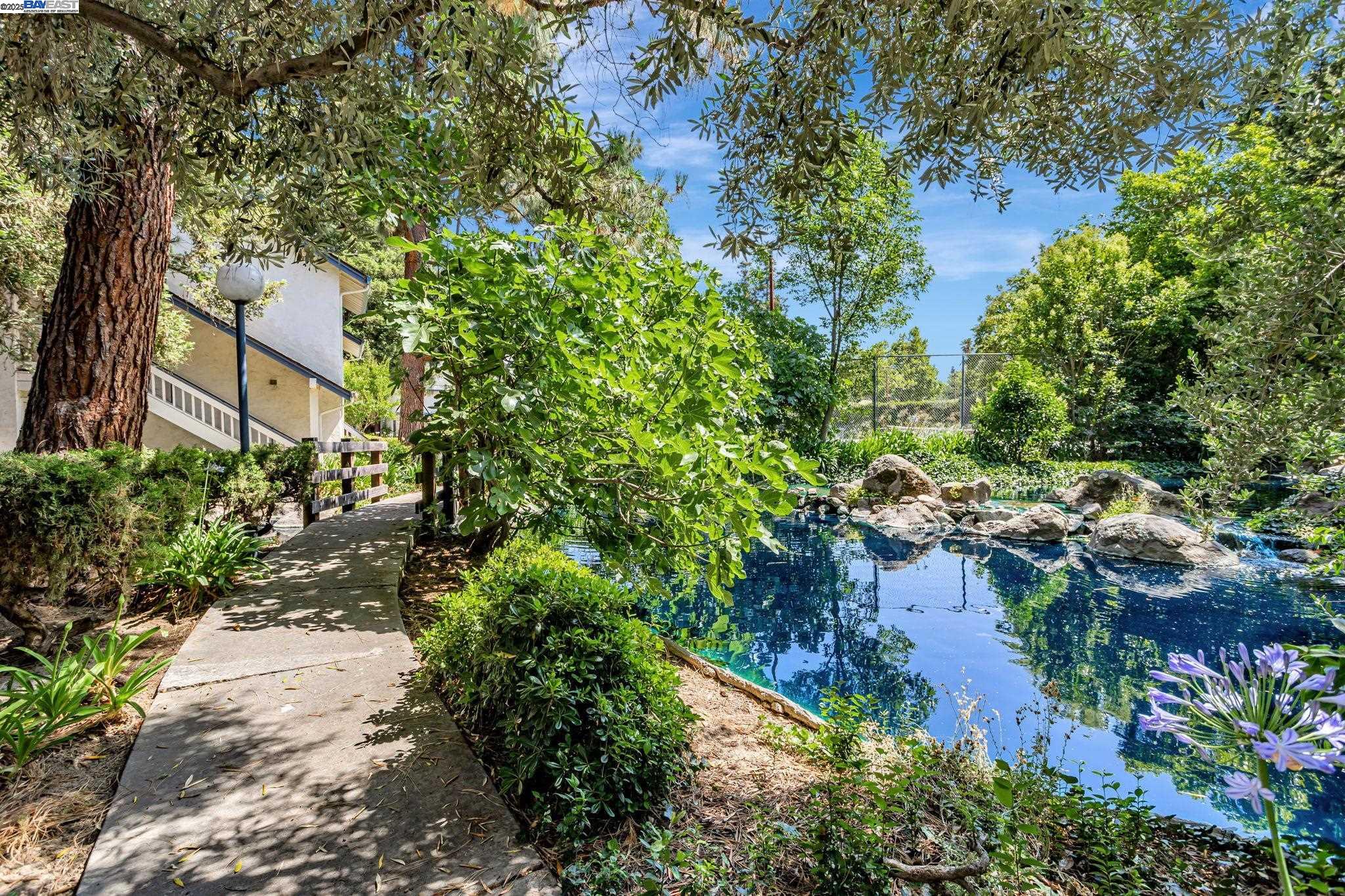 Detail Gallery Image 35 of 41 For 1080 Summerain Ct, San Jose,  CA 95122 - 2 Beds | 2/1 Baths