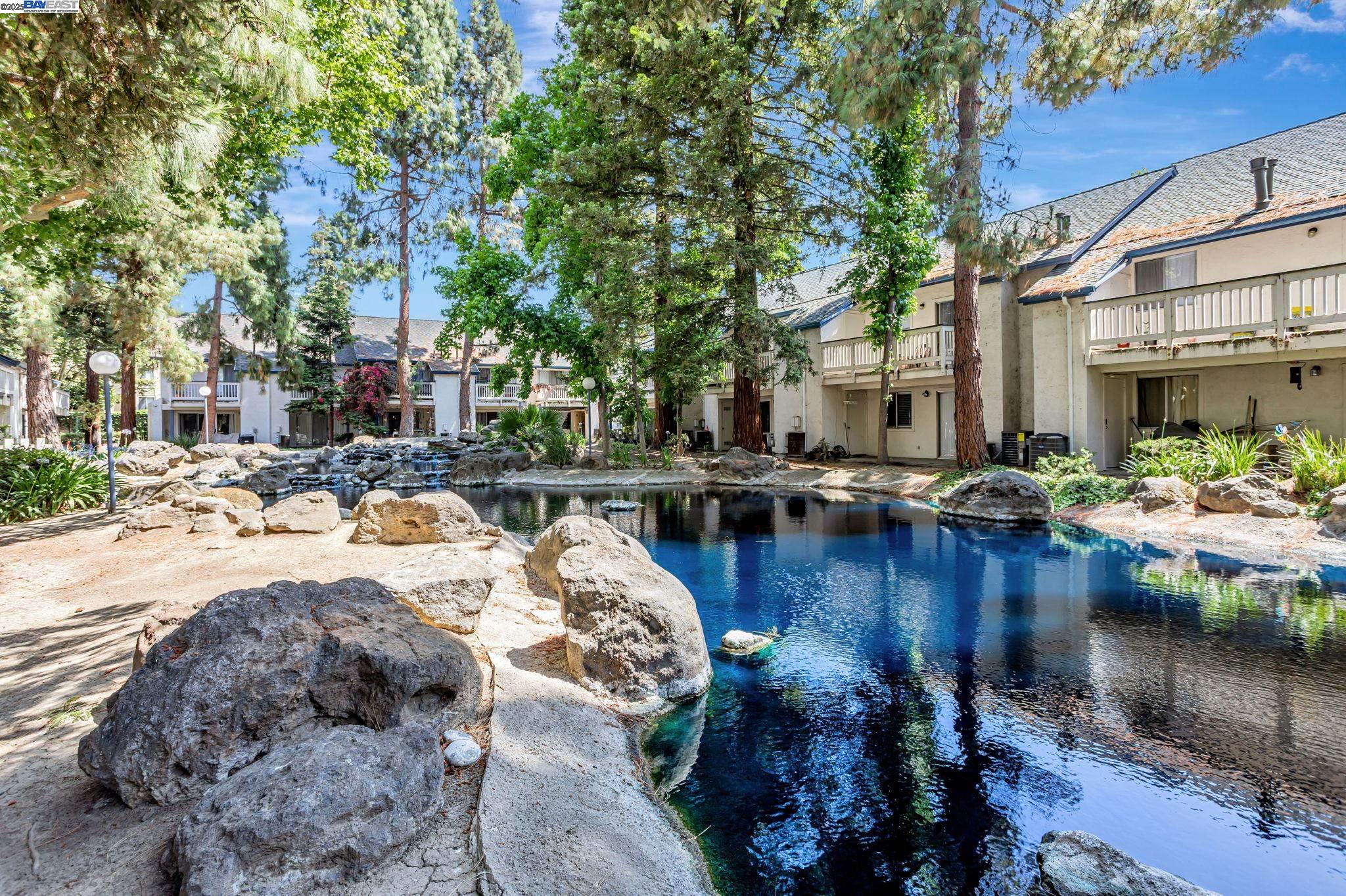 Detail Gallery Image 36 of 41 For 1080 Summerain Ct, San Jose,  CA 95122 - 2 Beds | 2/1 Baths