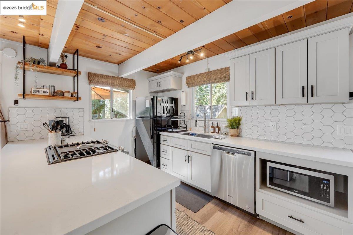 Detail Gallery Image 4 of 36 For 1633 Anna Lee Way, Arnold,  CA 95223 - 2 Beds | 2 Baths