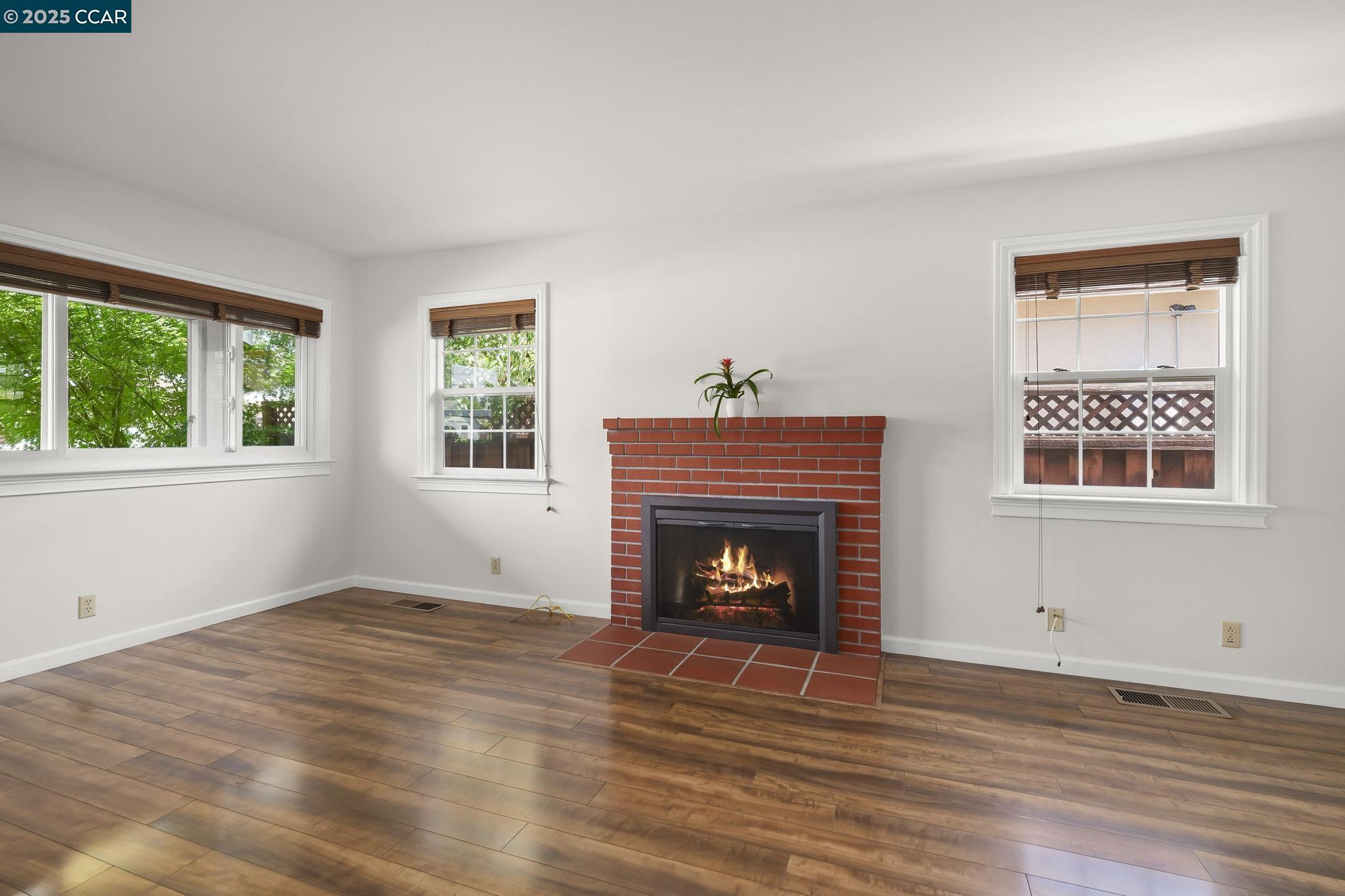 Detail Gallery Image 11 of 34 For 3644 Walnut Ave, Concord,  CA 94519 - 3 Beds | 1 Baths