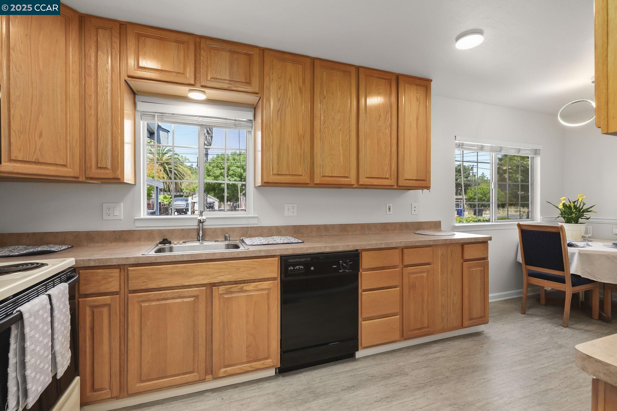 Detail Gallery Image 19 of 34 For 3644 Walnut Ave, Concord,  CA 94519 - 3 Beds | 1 Baths