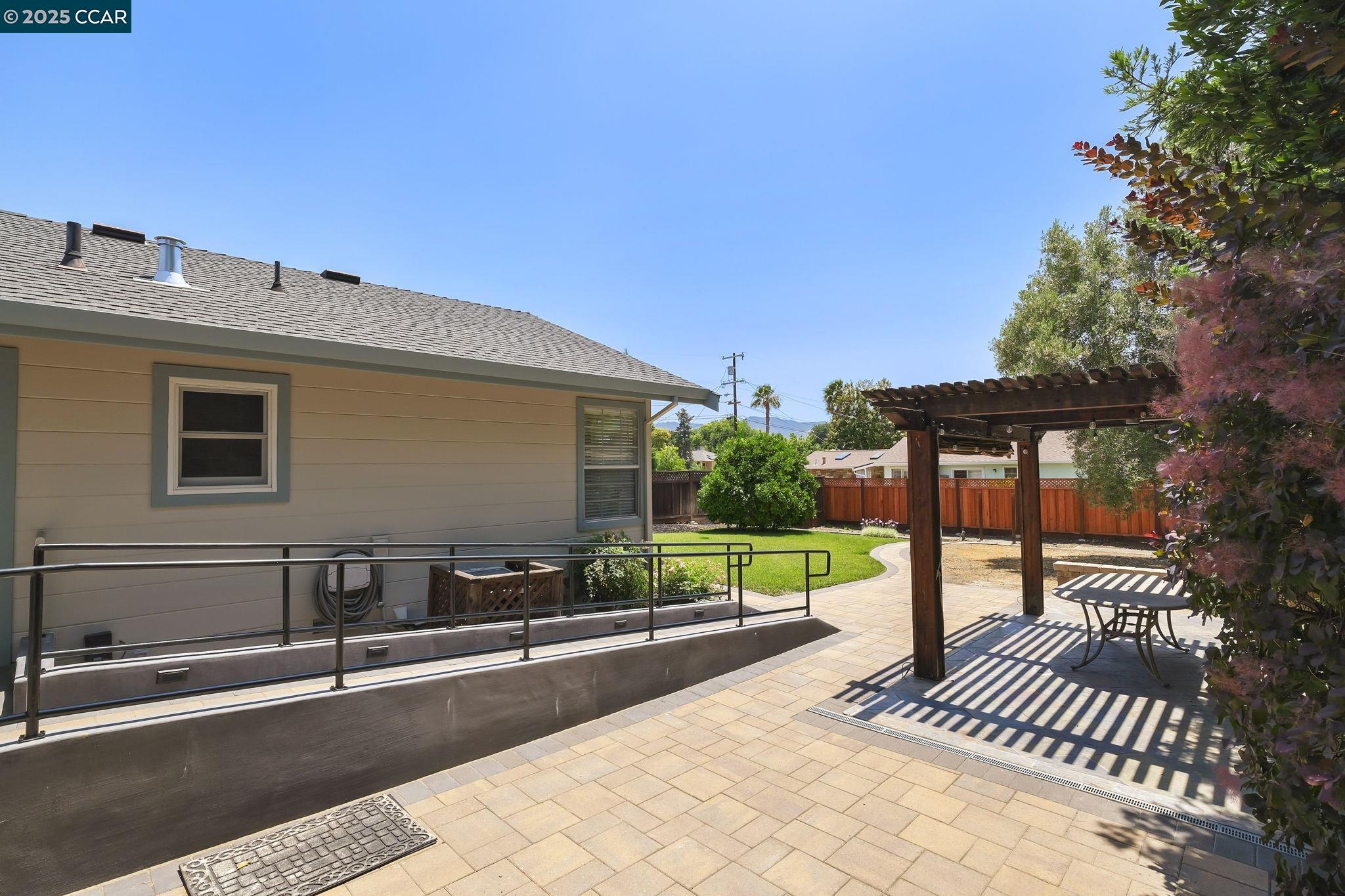 Detail Gallery Image 30 of 34 For 3644 Walnut Ave, Concord,  CA 94519 - 3 Beds | 1 Baths