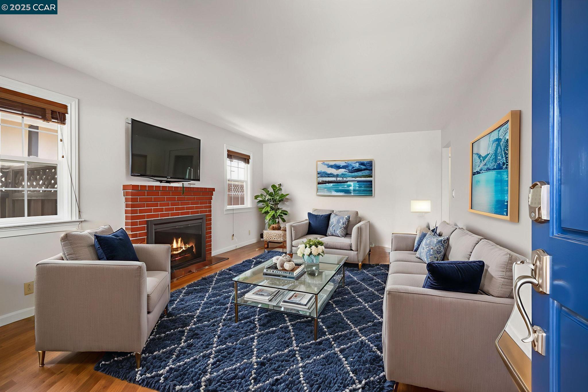 Detail Gallery Image 7 of 34 For 3644 Walnut Ave, Concord,  CA 94519 - 3 Beds | 1 Baths