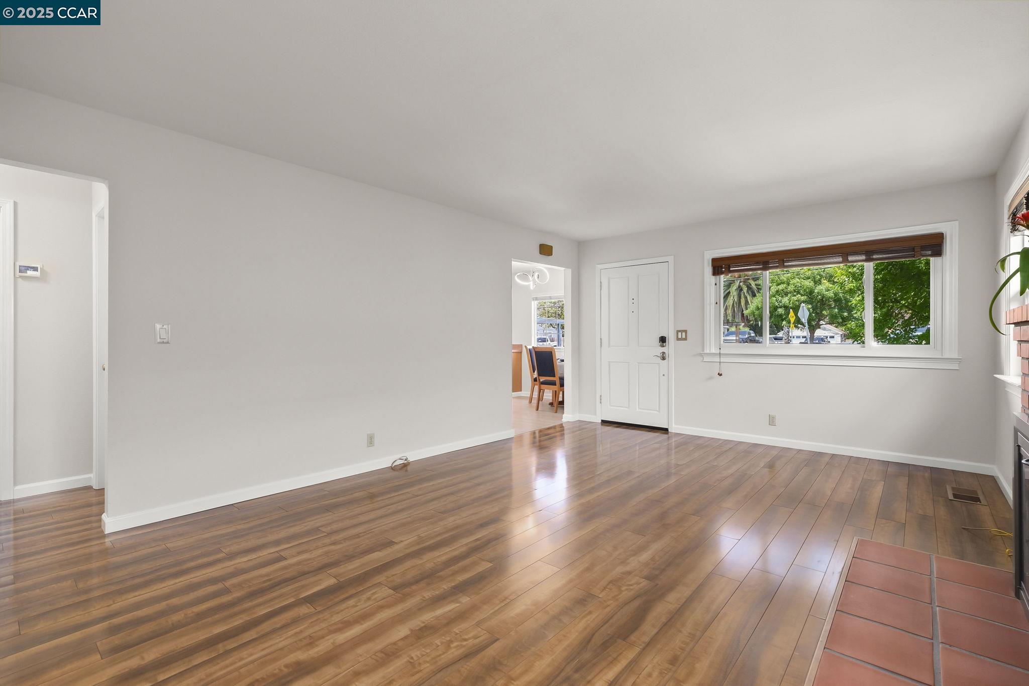 Detail Gallery Image 9 of 34 For 3644 Walnut Ave, Concord,  CA 94519 - 3 Beds | 1 Baths