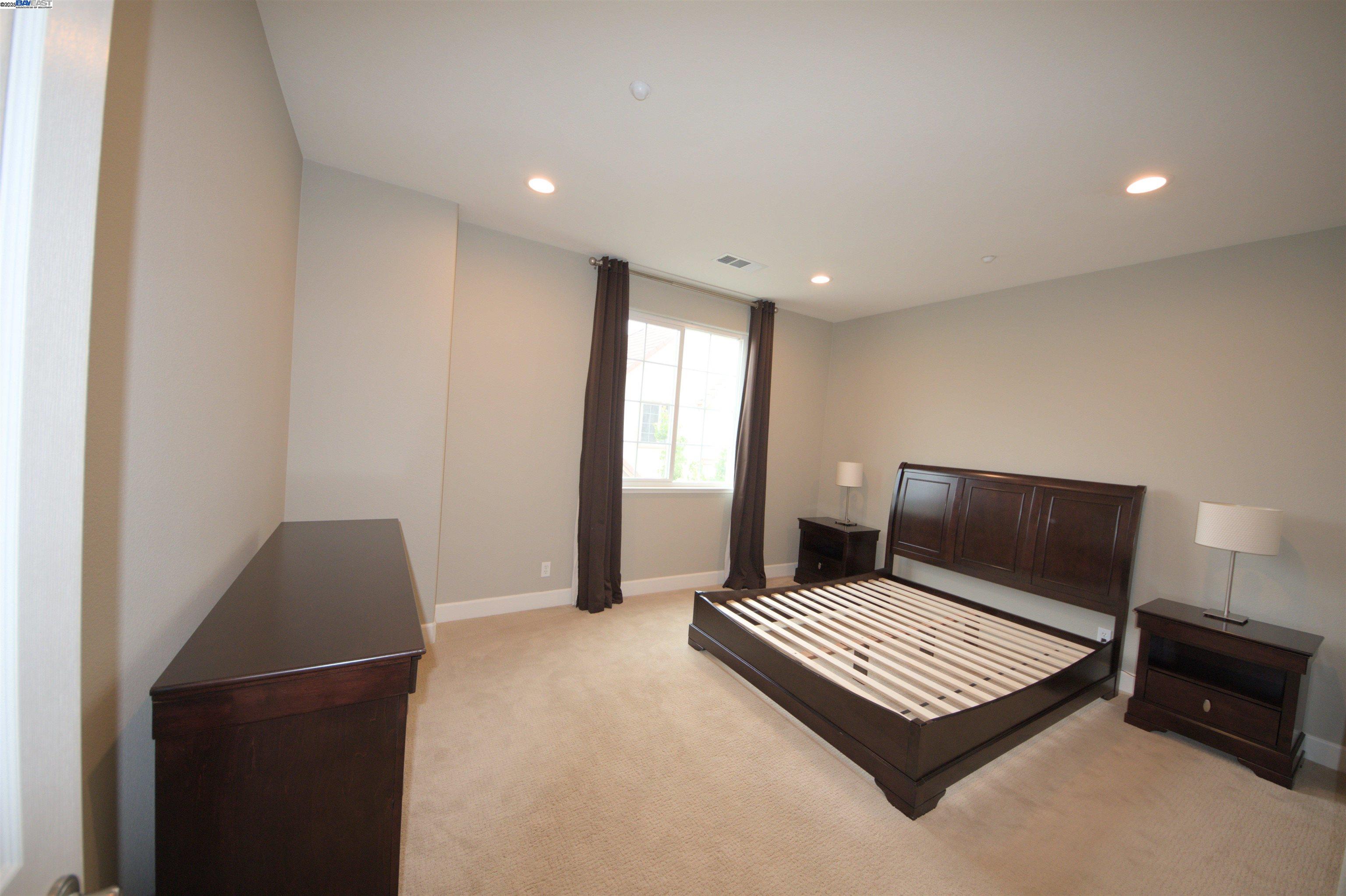 1067 Green St, Union City, California 94587, 3 Bedrooms Bedrooms, 7 Rooms Rooms,2 BathroomsBathrooms,Residential Lease,For Rent,1067 Green St,41101820
