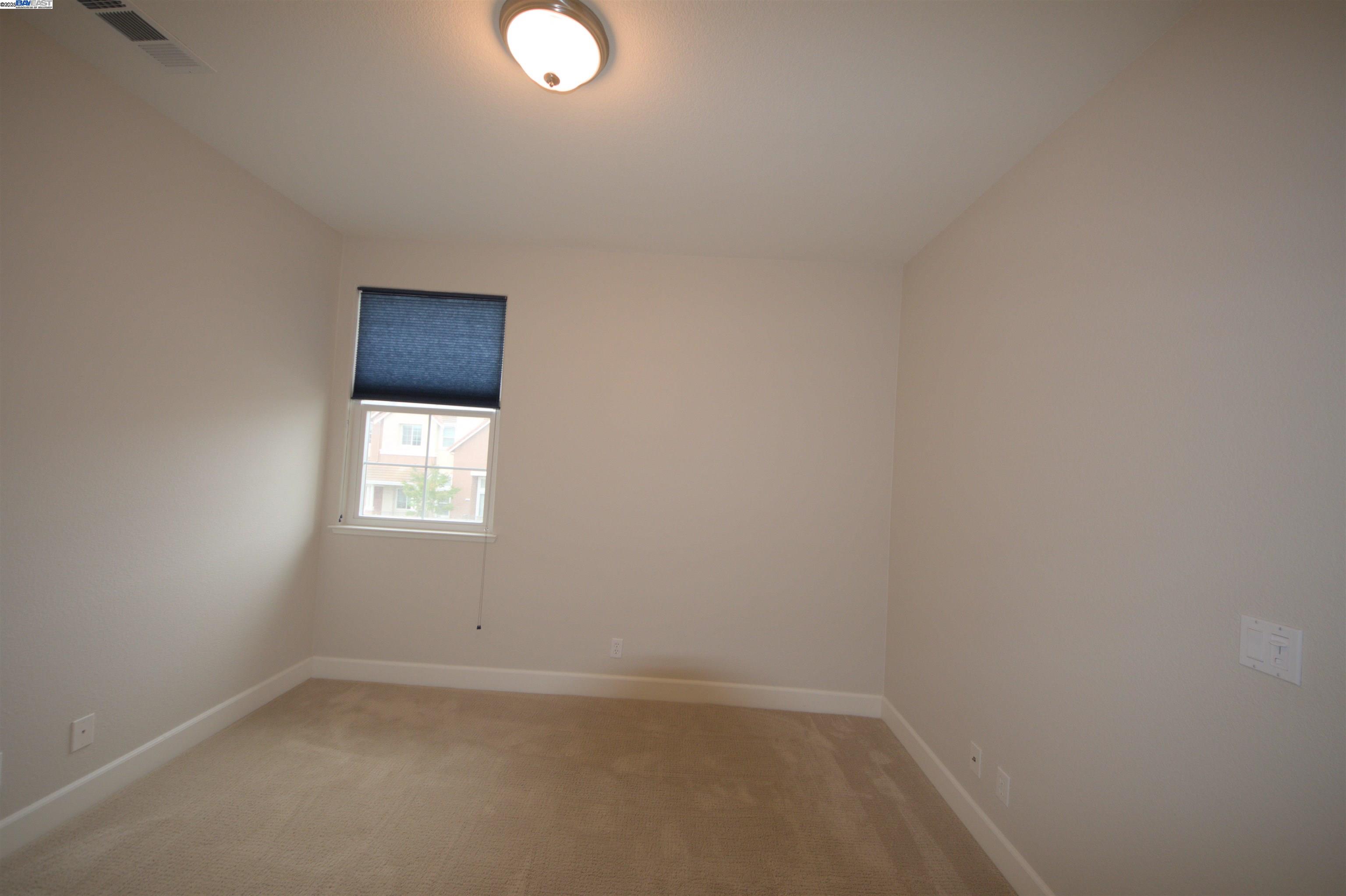 1067 Green St, Union City, California 94587, 3 Bedrooms Bedrooms, 7 Rooms Rooms,2 BathroomsBathrooms,Residential Lease,For Rent,1067 Green St,41101820