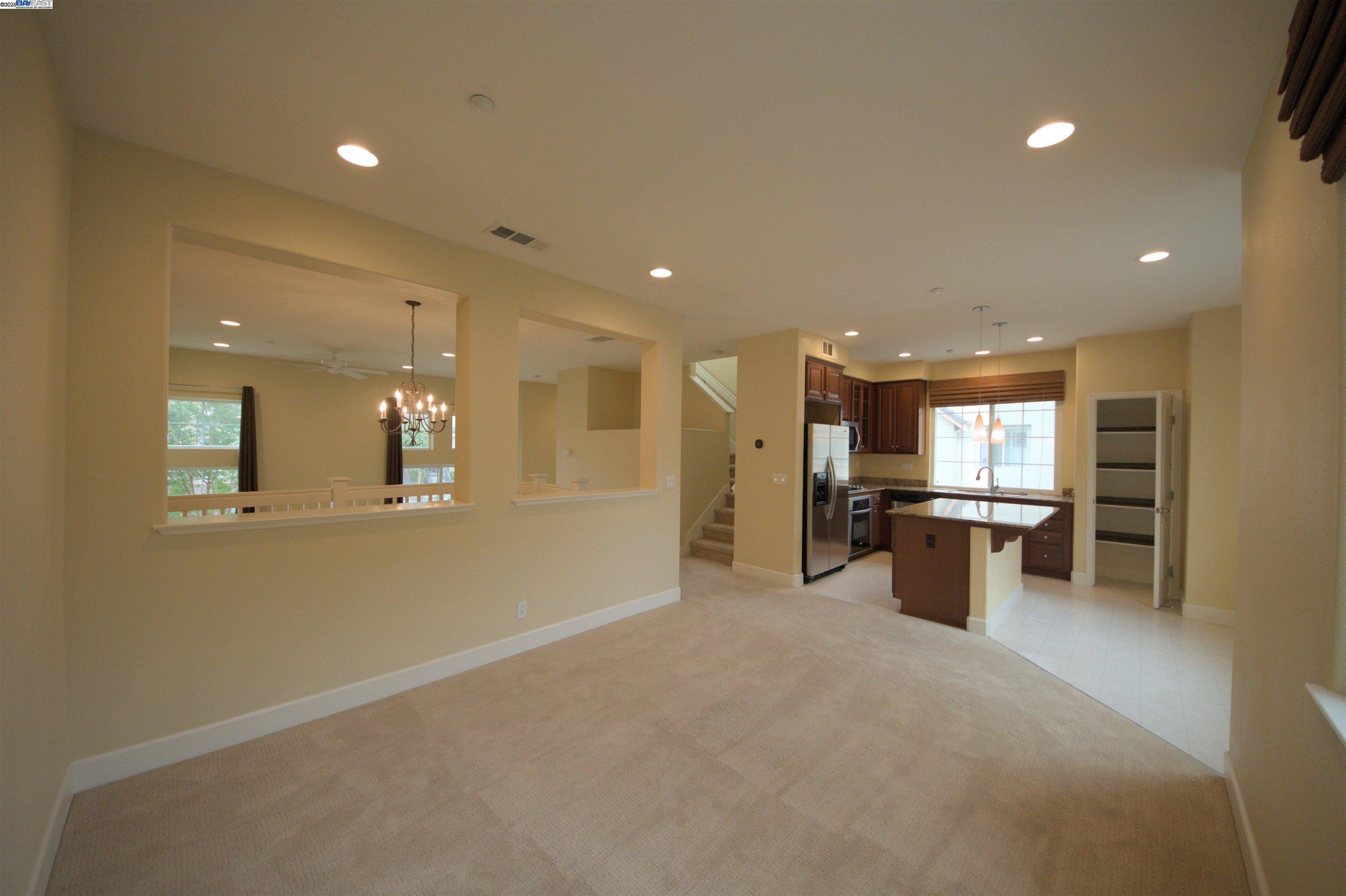 1067 Green St, Union City, California 94587, 3 Bedrooms Bedrooms, 7 Rooms Rooms,2 BathroomsBathrooms,Residential Lease,For Rent,1067 Green St,41101820
