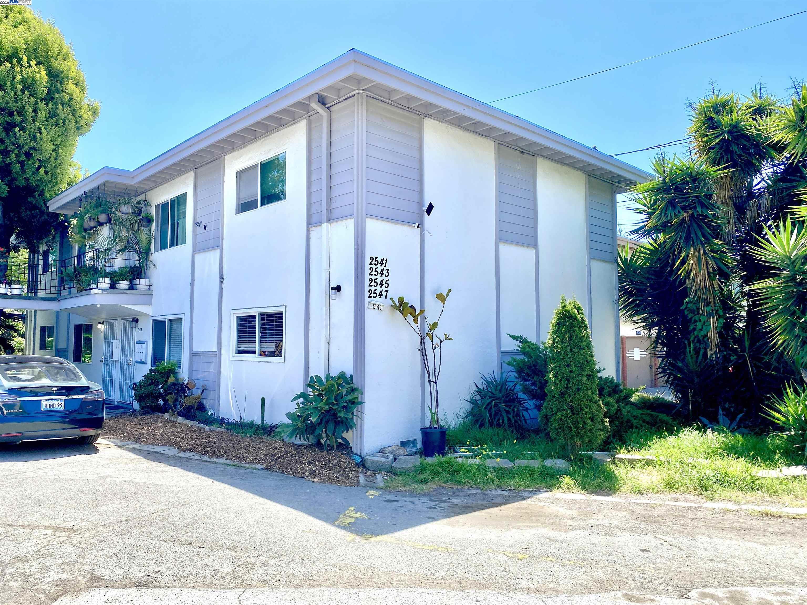 Detail Gallery Image 1 of 1 For 2541 Denning Ct, Castro Valley,  CA 94546-5249 - – Beds | – Baths