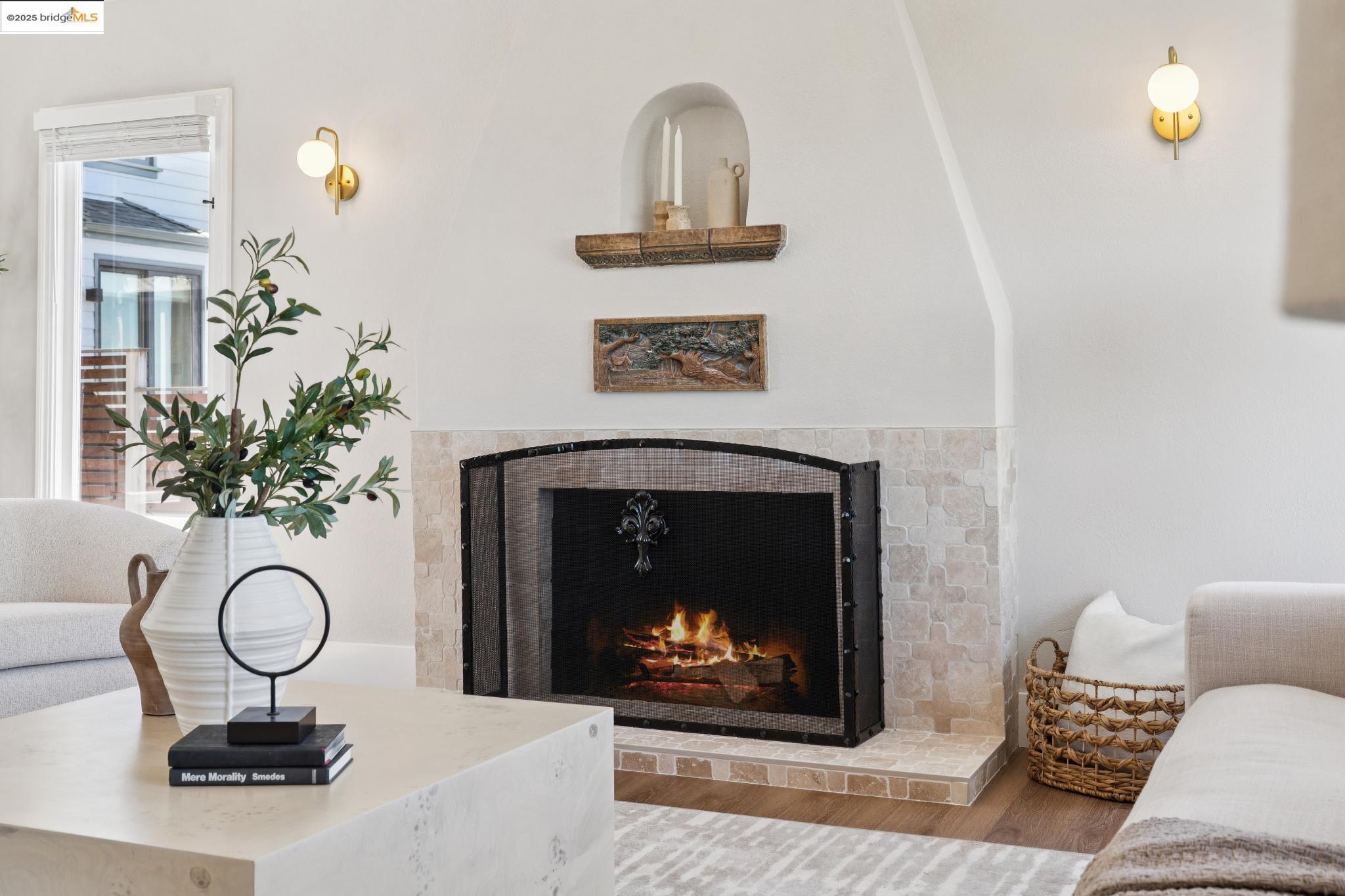 Detail Gallery Image 11 of 58 For 744 Coventry Road, Kensington,  CA 94707 - 4 Beds | 3 Baths