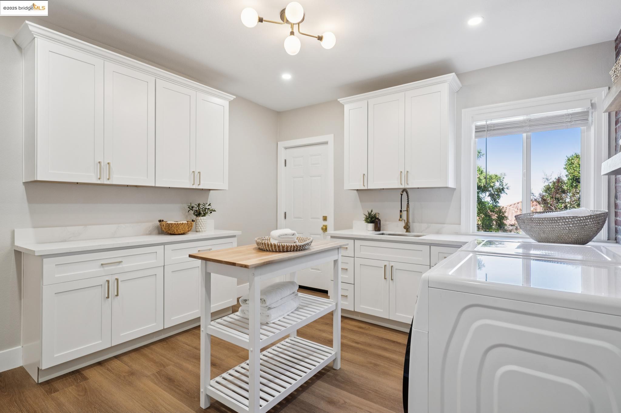 Detail Gallery Image 42 of 58 For 744 Coventry Road, Kensington,  CA 94707 - 4 Beds | 3 Baths