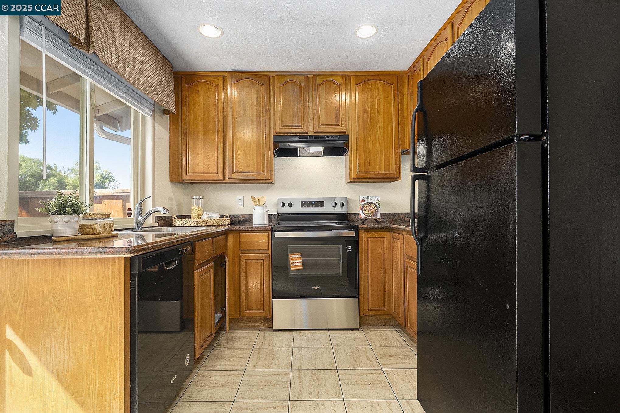 Photo #5: 41101827 Listing 