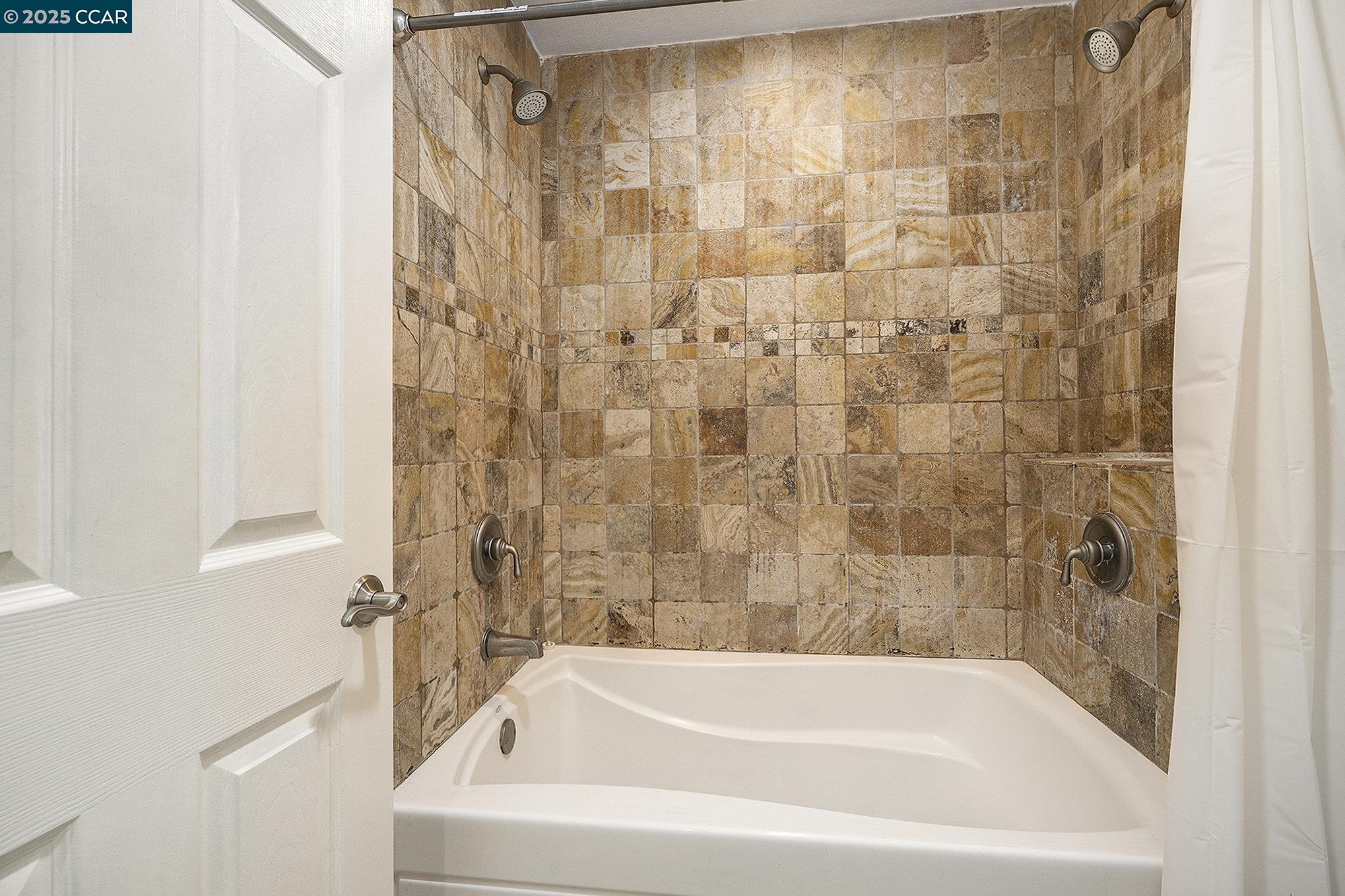 Photo #8: 41101827 Listing: Photo #8