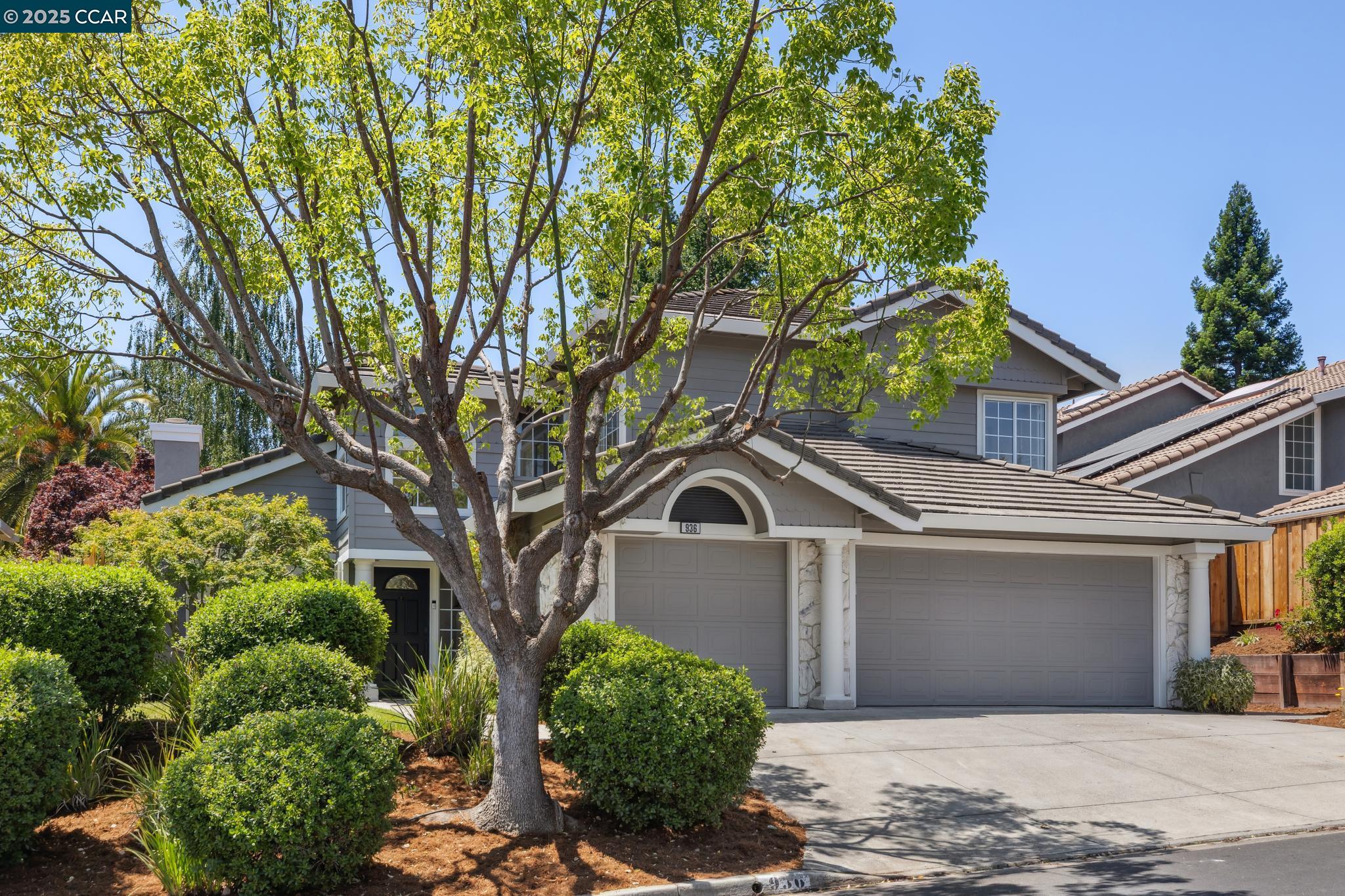 Detail Gallery Image 2 of 60 For 936 Spring Water St, Danville,  CA 94506 - 4 Beds | 3 Baths