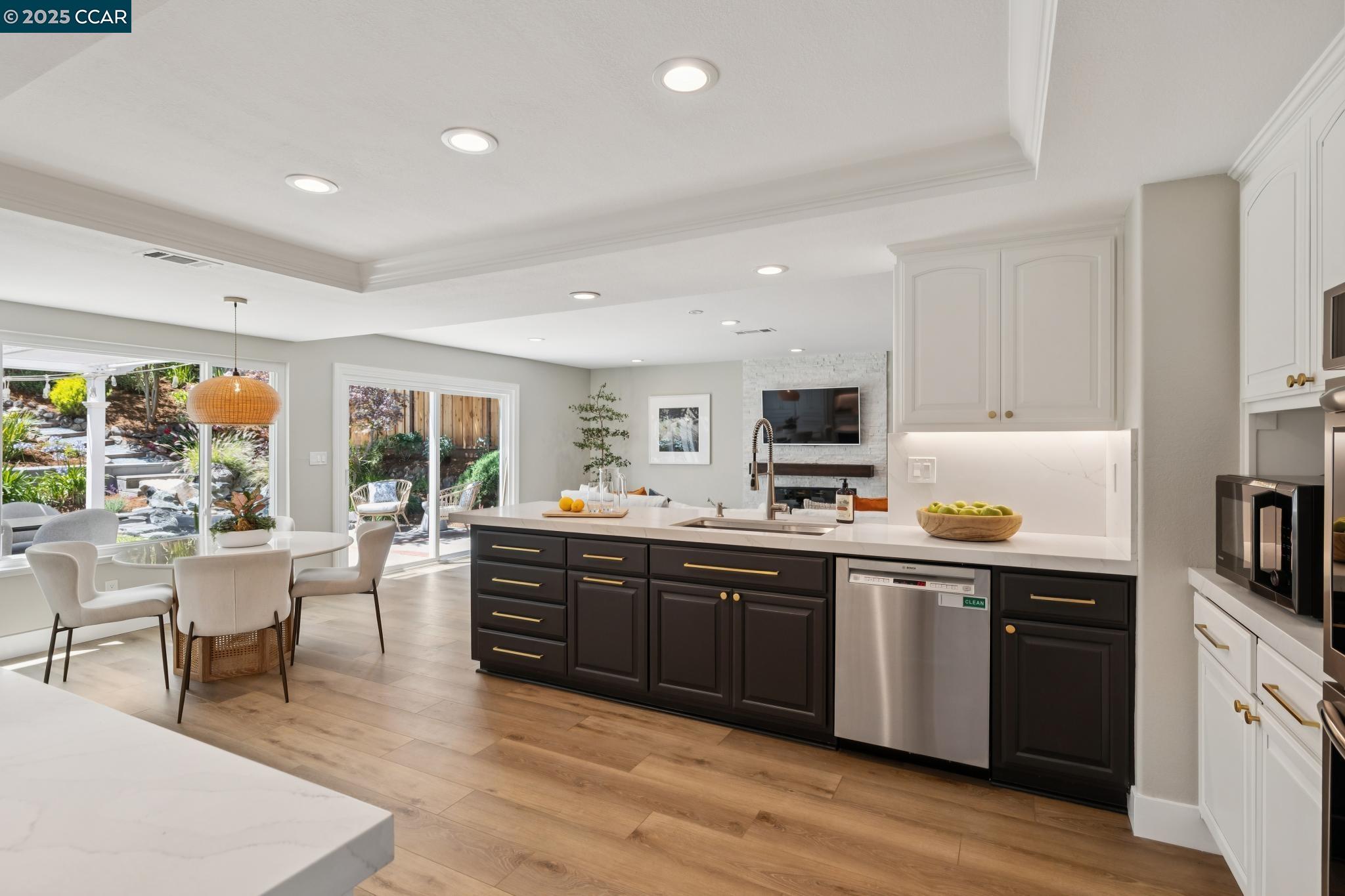 Detail Gallery Image 9 of 60 For 936 Spring Water St, Danville,  CA 94506 - 4 Beds | 3 Baths
