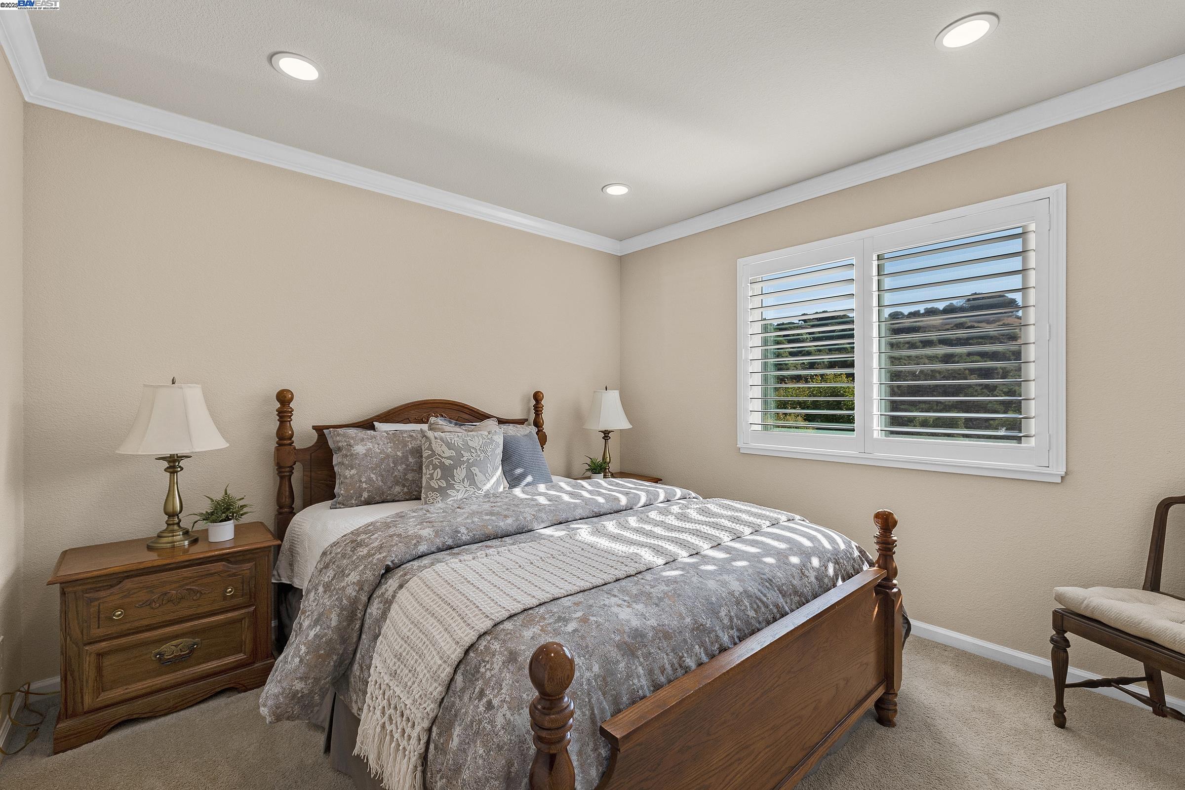Detail Gallery Image 32 of 59 For 8026 Canyon Creek Cir, Pleasanton,  CA 94588 - 4 Beds | 2/1 Baths