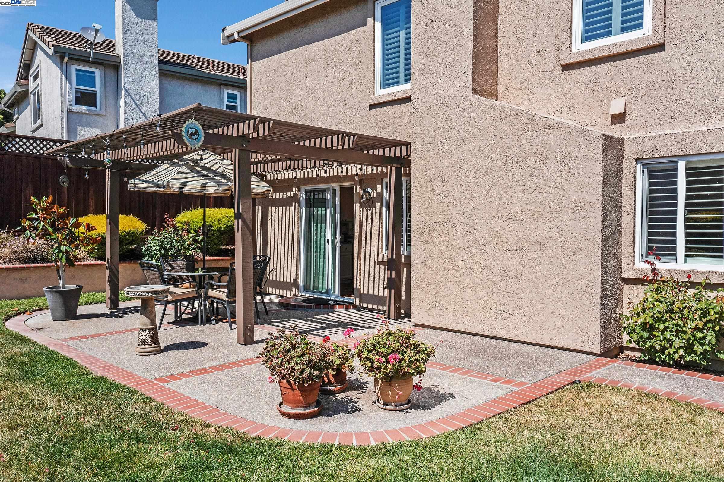 Detail Gallery Image 40 of 59 For 8026 Canyon Creek Cir, Pleasanton,  CA 94588 - 4 Beds | 2/1 Baths