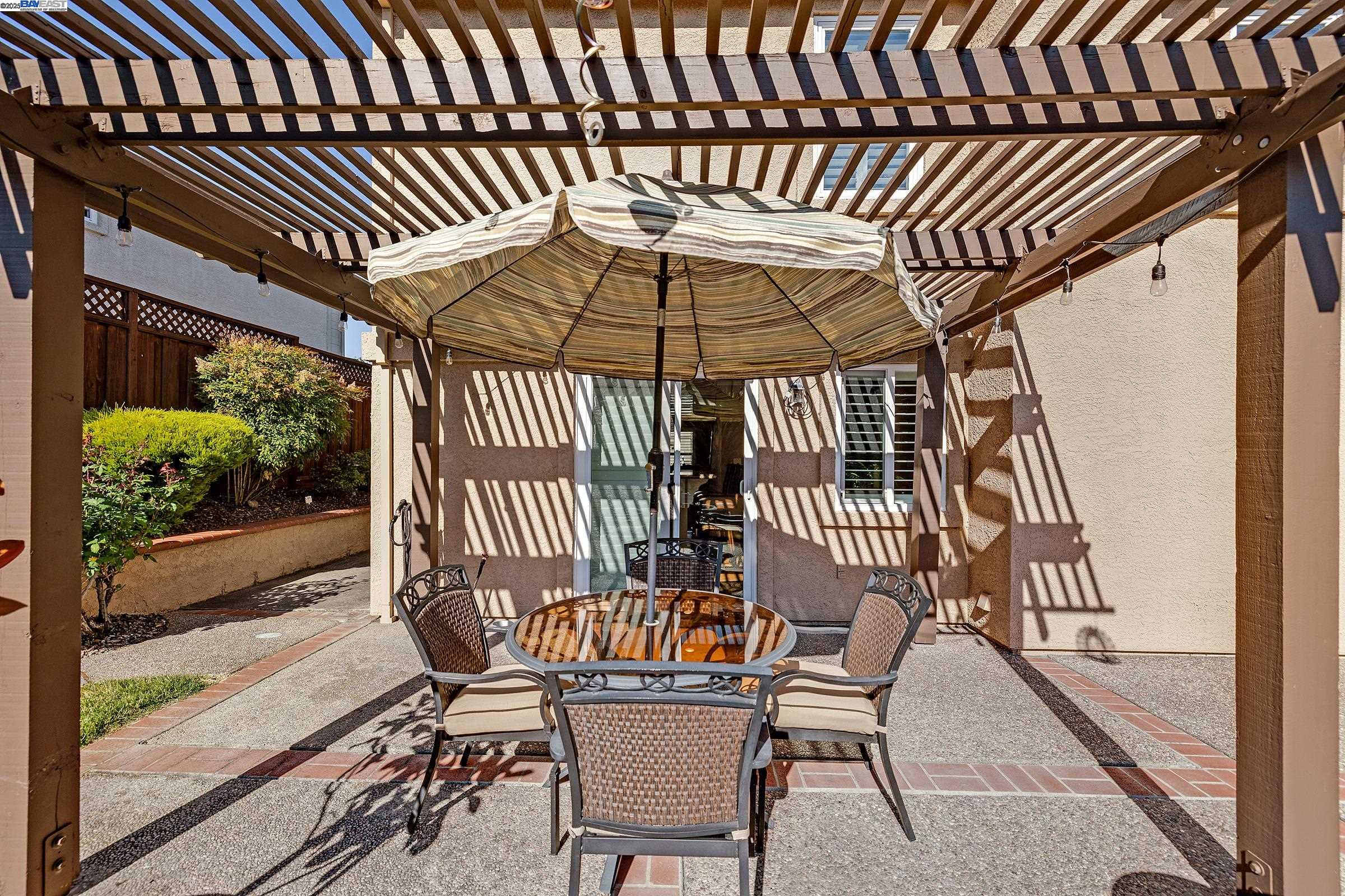 Detail Gallery Image 45 of 59 For 8026 Canyon Creek Cir, Pleasanton,  CA 94588 - 4 Beds | 2/1 Baths