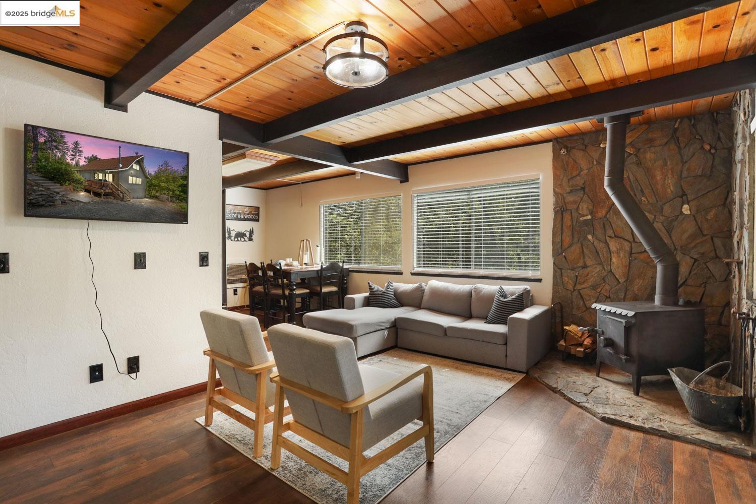 Detail Gallery Image 25 of 58 For 19725 Old Highway 120, Groveland,  CA 95321 - 4 Beds | 2 Baths