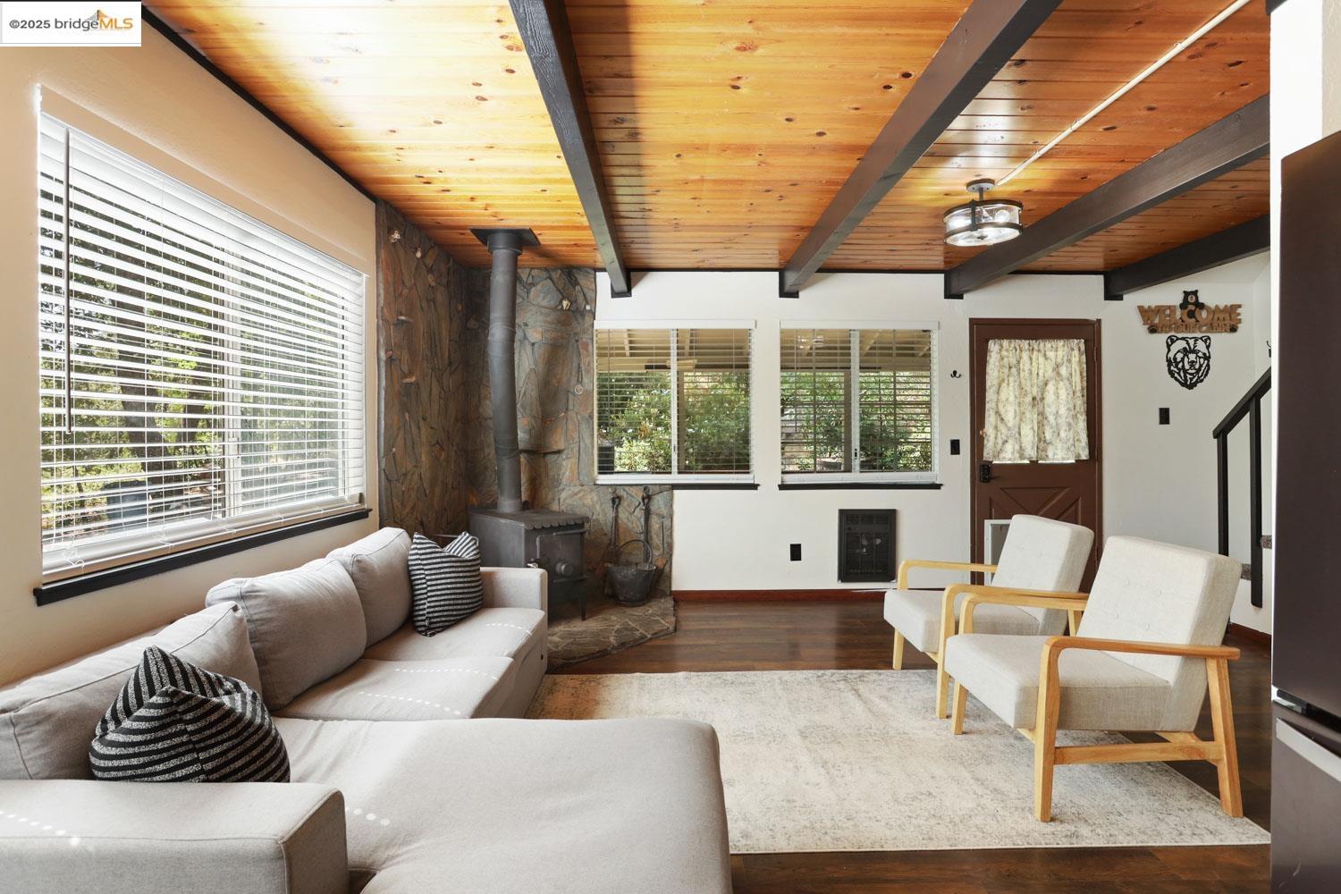 Detail Gallery Image 28 of 58 For 19725 Old Highway 120, Groveland,  CA 95321 - 4 Beds | 2 Baths