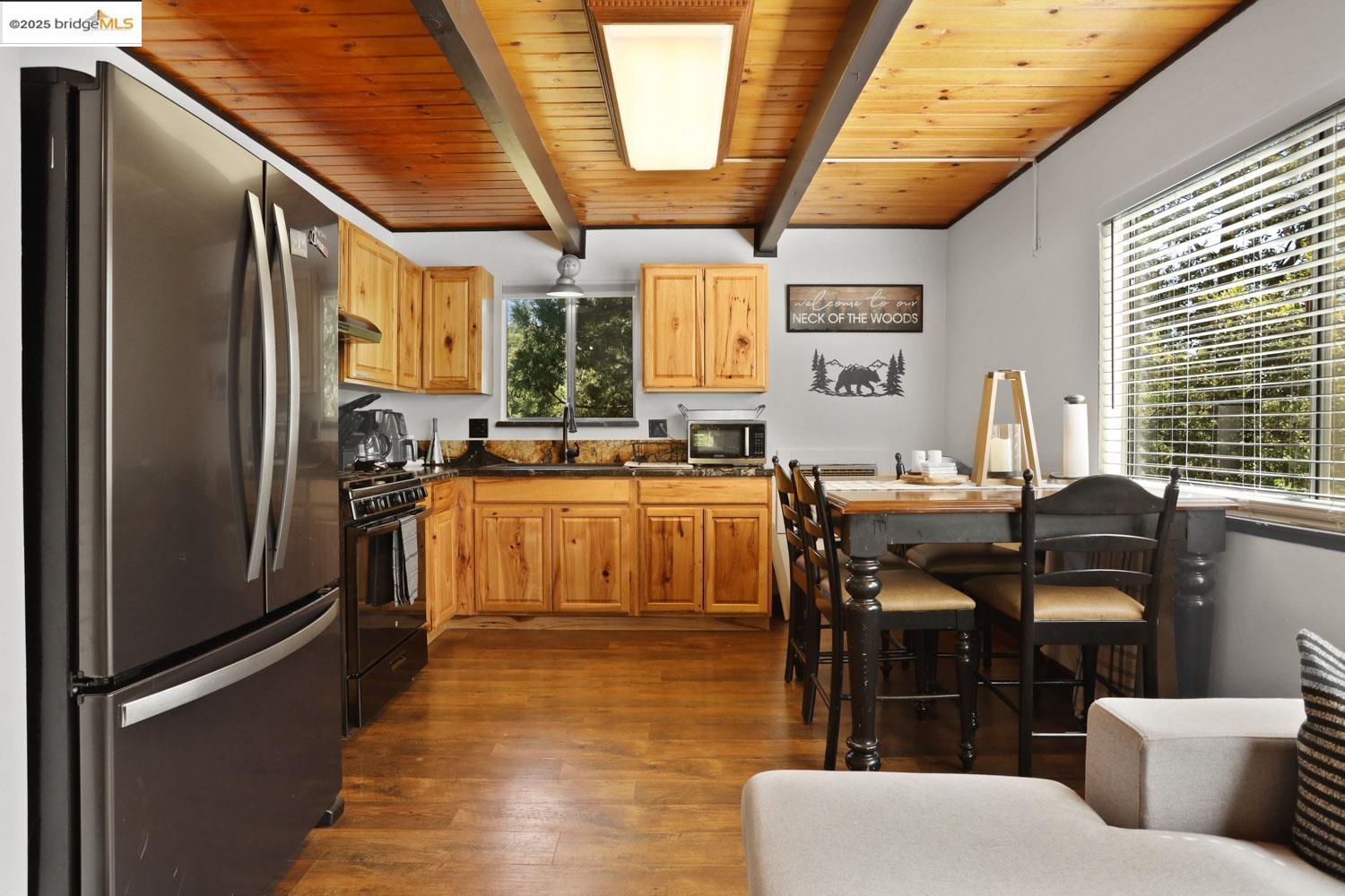 Detail Gallery Image 31 of 58 For 19725 Old Highway 120, Groveland,  CA 95321 - 4 Beds | 2 Baths