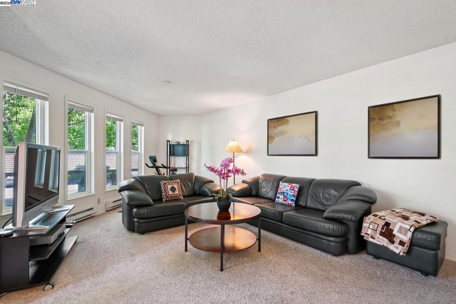 Photo #3: 41101849 Listing 