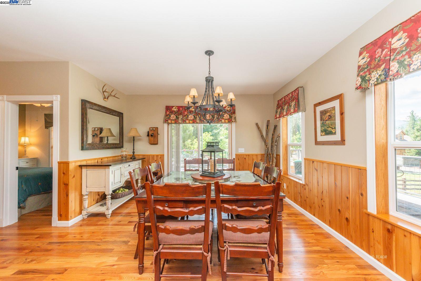 Detail Gallery Image 12 of 50 For 100&50 Eleanore Ln, Trinity Center,  CA 96091 - 4 Beds | 3/2 Baths