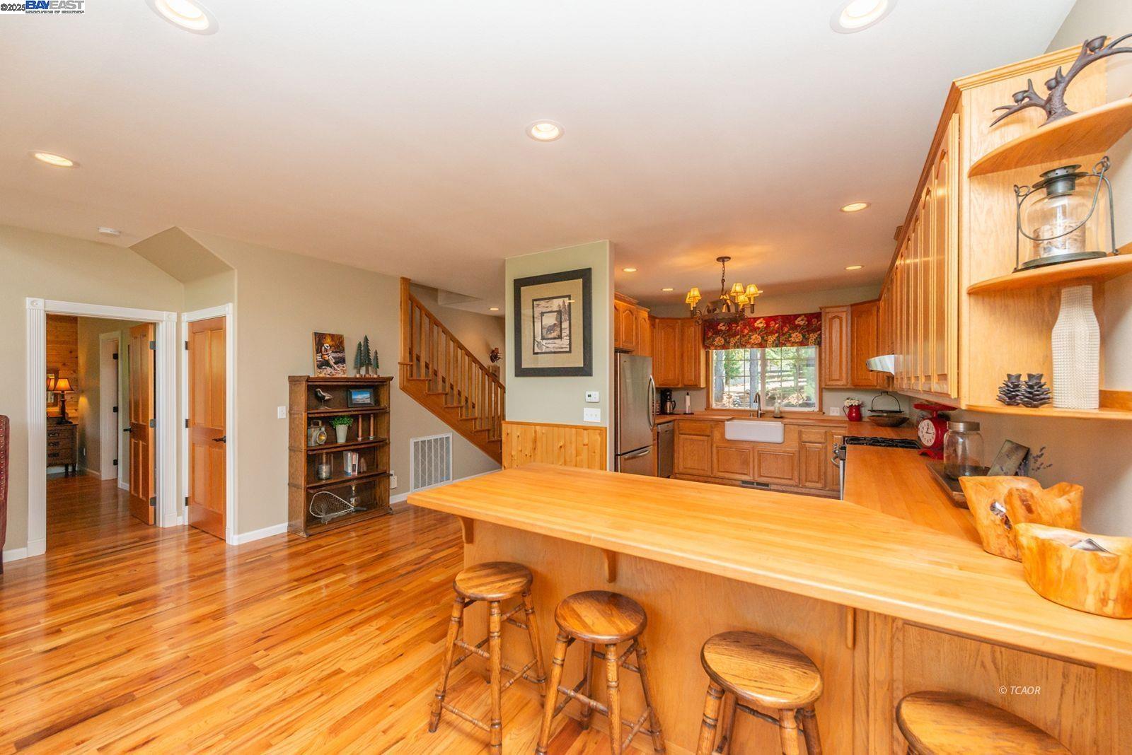 Detail Gallery Image 5 of 50 For 100&50 Eleanore Ln, Trinity Center,  CA 96091 - 4 Beds | 3/2 Baths