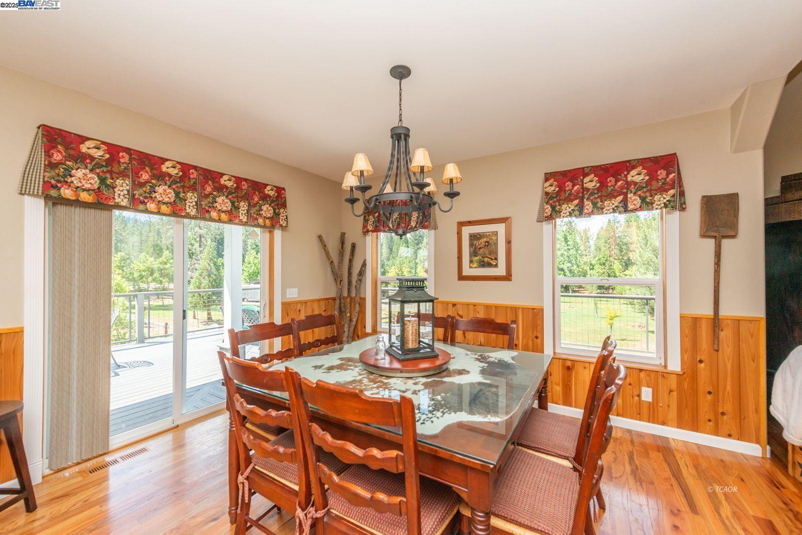 Detail Gallery Image 6 of 50 For 100&50 Eleanore Ln, Trinity Center,  CA 96091 - 4 Beds | 3/2 Baths