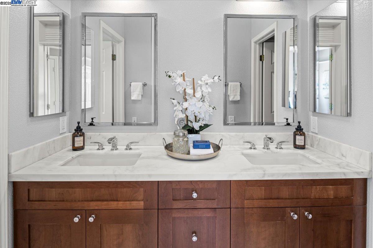 Detail Gallery Image 35 of 53 For 23110 Canyon Terrace Dr, Castro Valley,  CA 94552 - 3 Beds | 2/1 Baths