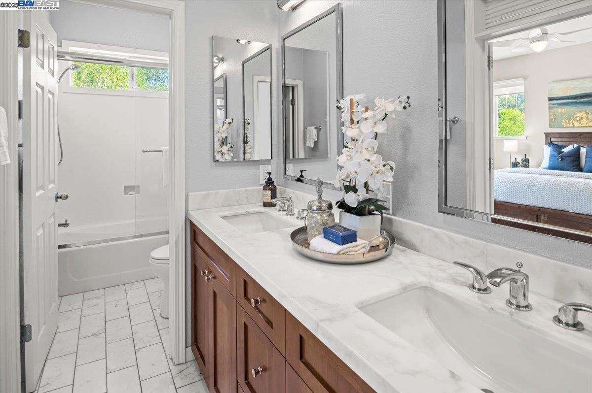 Detail Gallery Image 36 of 53 For 23110 Canyon Terrace Dr, Castro Valley,  CA 94552 - 3 Beds | 2/1 Baths