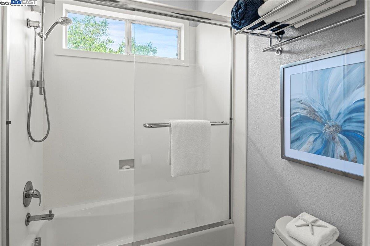 Detail Gallery Image 37 of 53 For 23110 Canyon Terrace Dr, Castro Valley,  CA 94552 - 3 Beds | 2/1 Baths