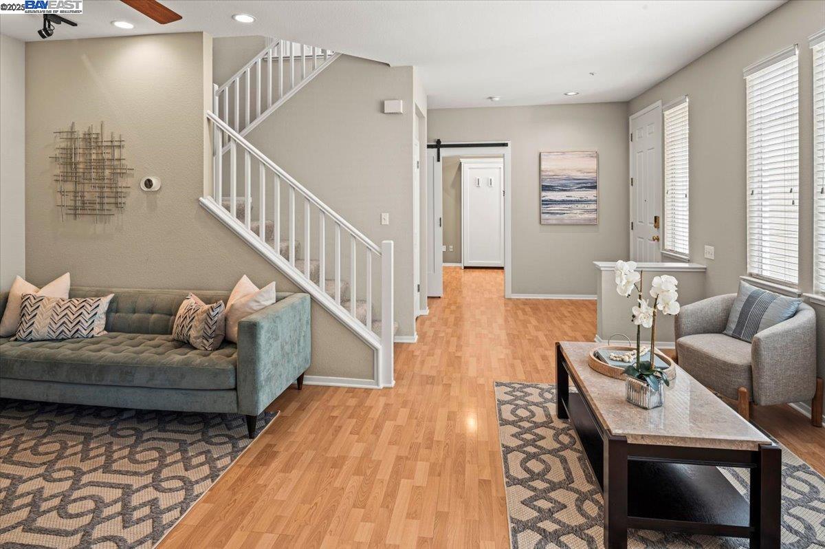 Photo #5: 41101854 Listing 