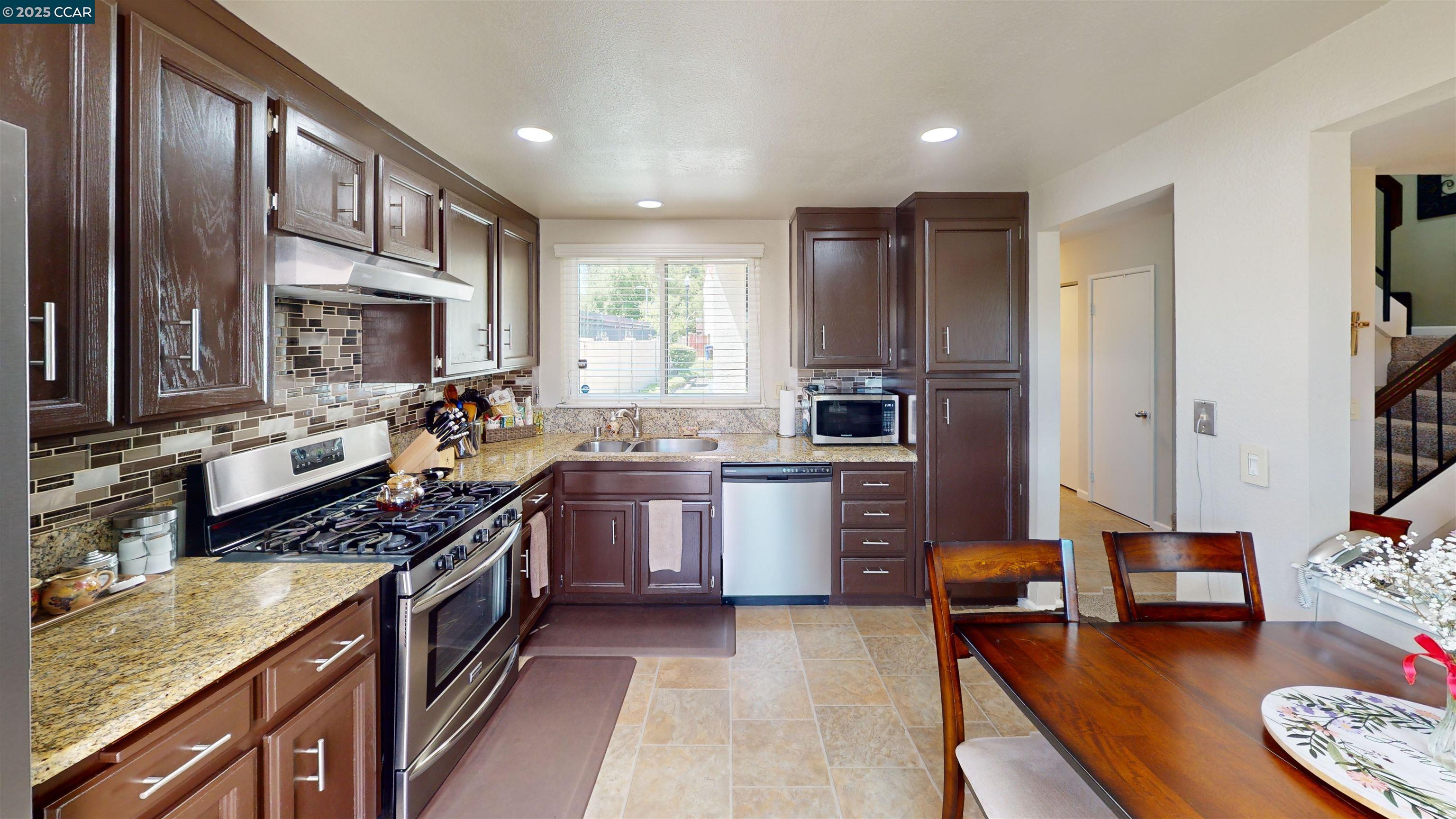 Photo #6: 41101855 Listing 