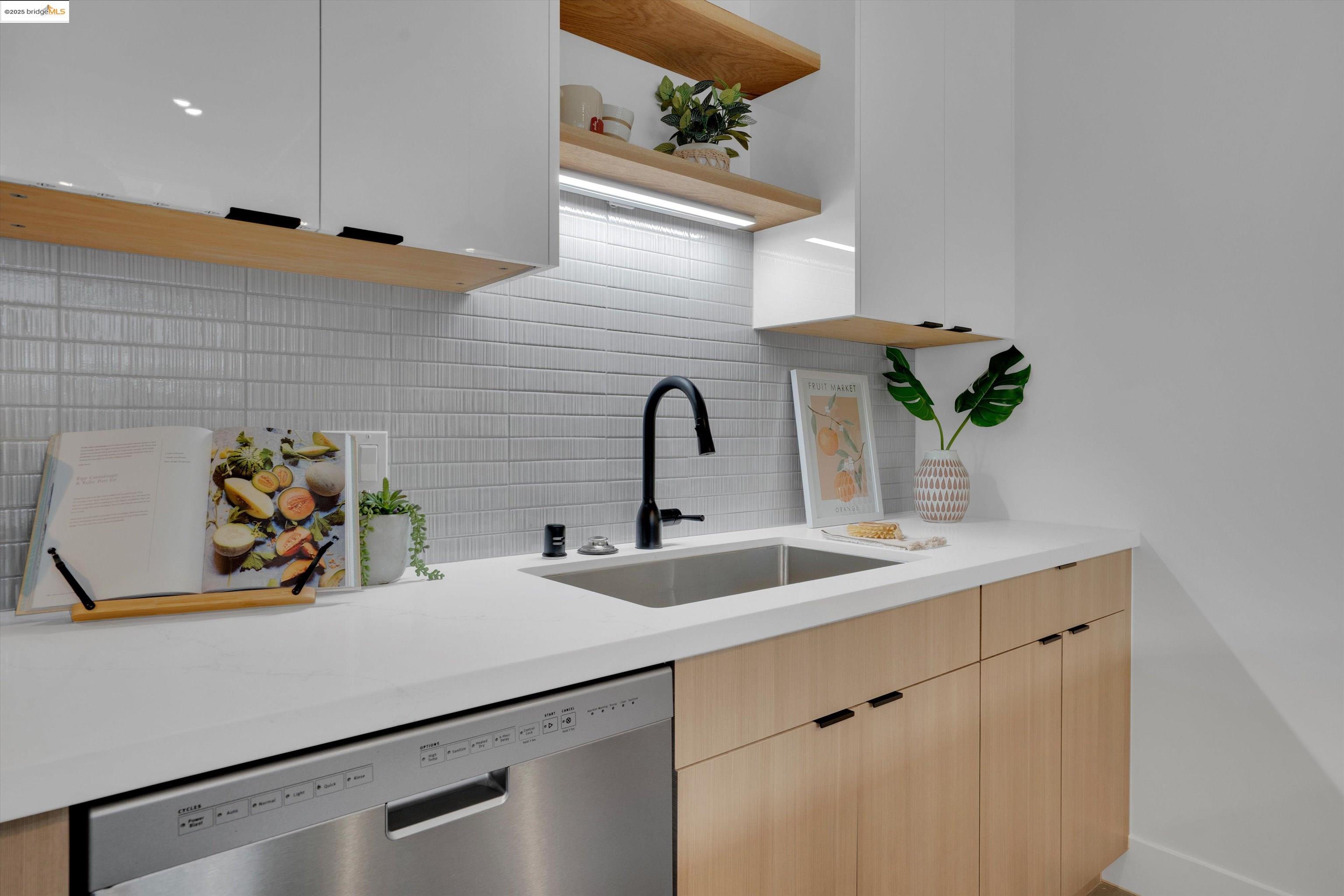 Detail Gallery Image 21 of 44 For 255 3rd St #208,  Oakland,  CA 94607 - 1 Beds | 1 Baths