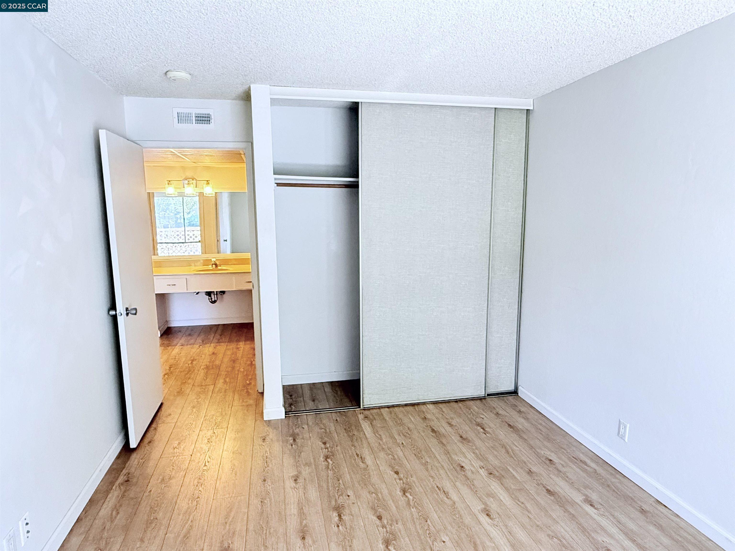Photo #13: 41101872 Listing: Photo #13